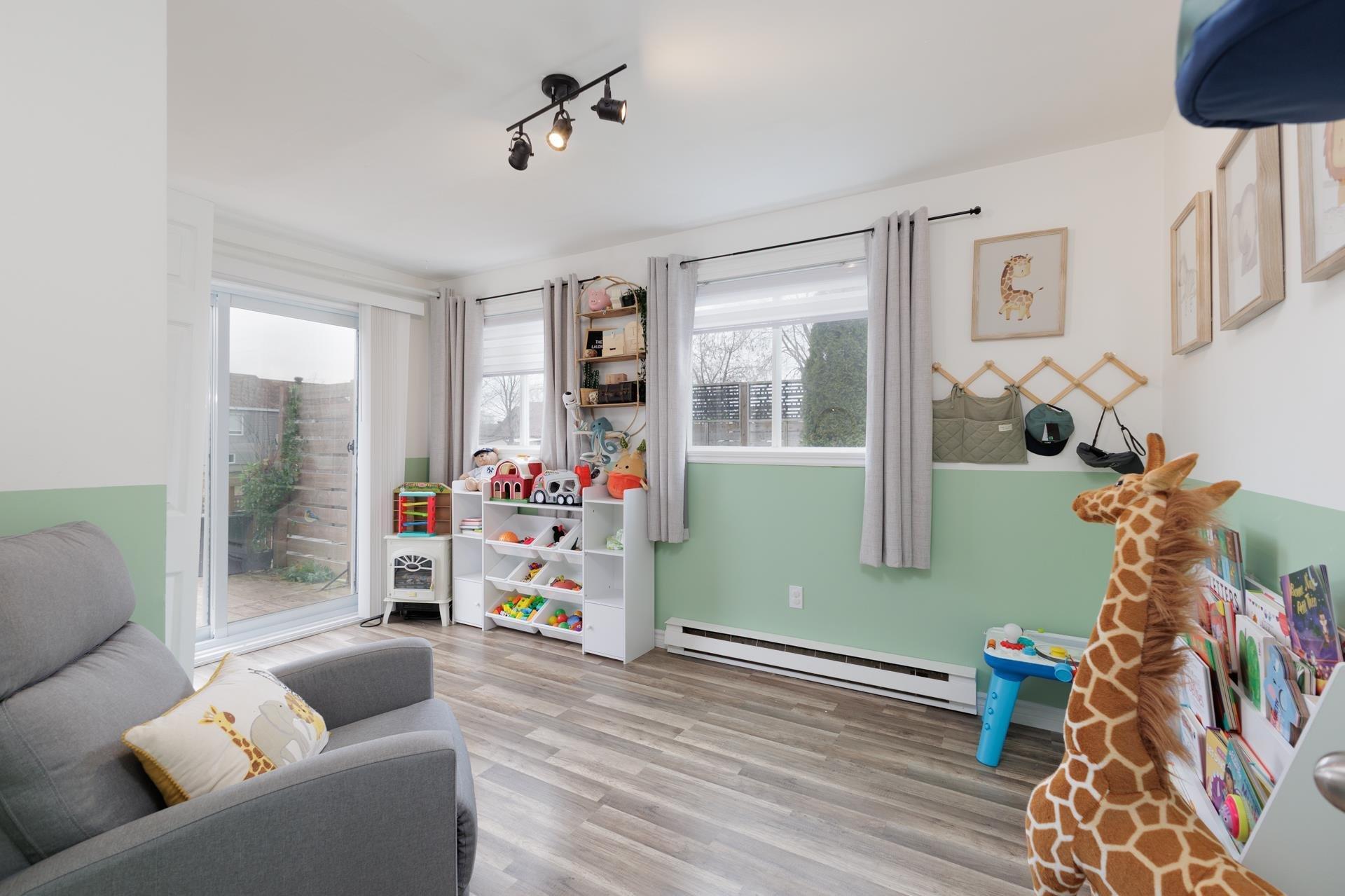 









279


3e Rue

,
Saint-Zotique,




QC
J0P1Z0

