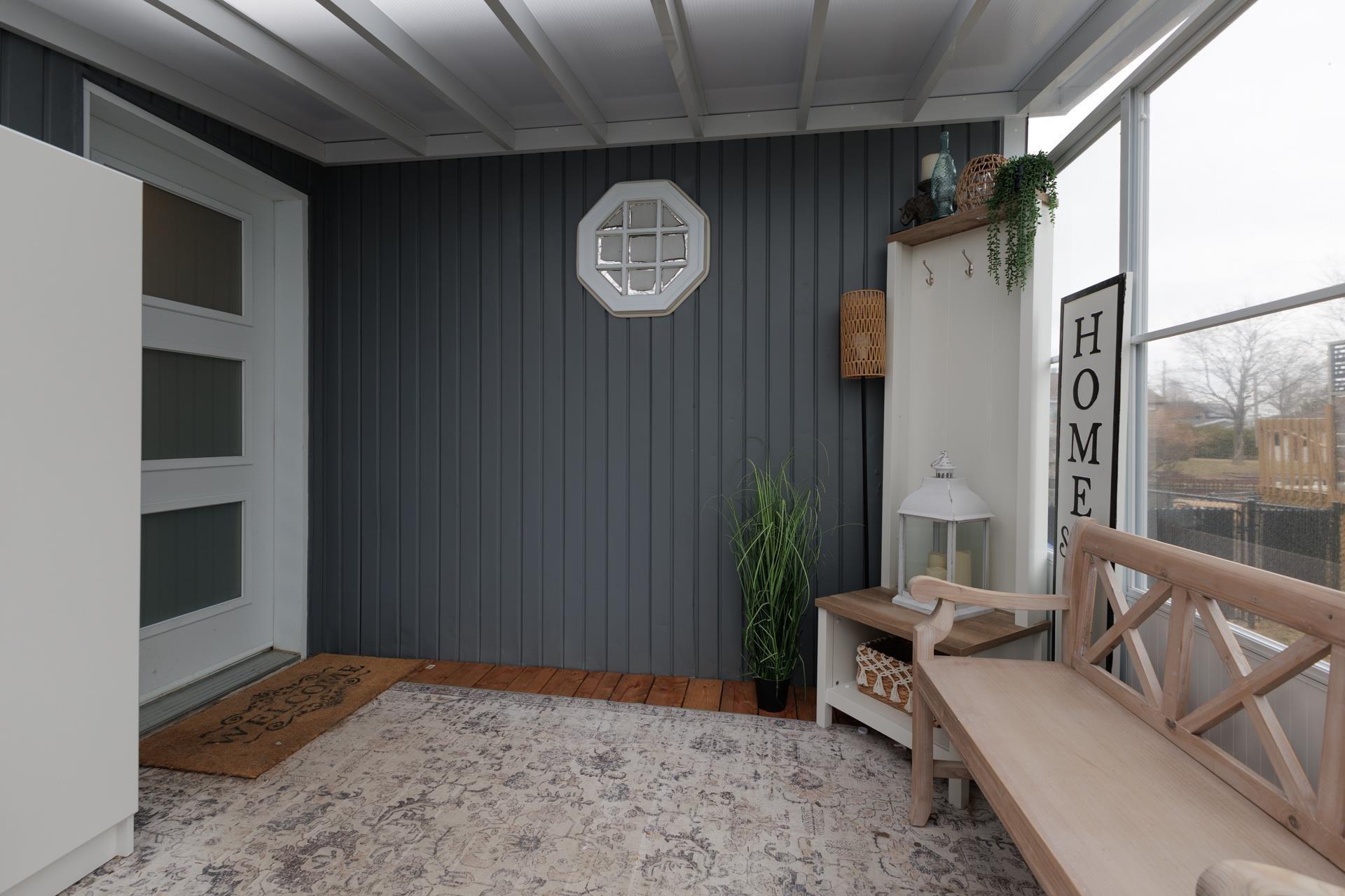 









279


3e Rue

,
Saint-Zotique,




QC
J0P1Z0

