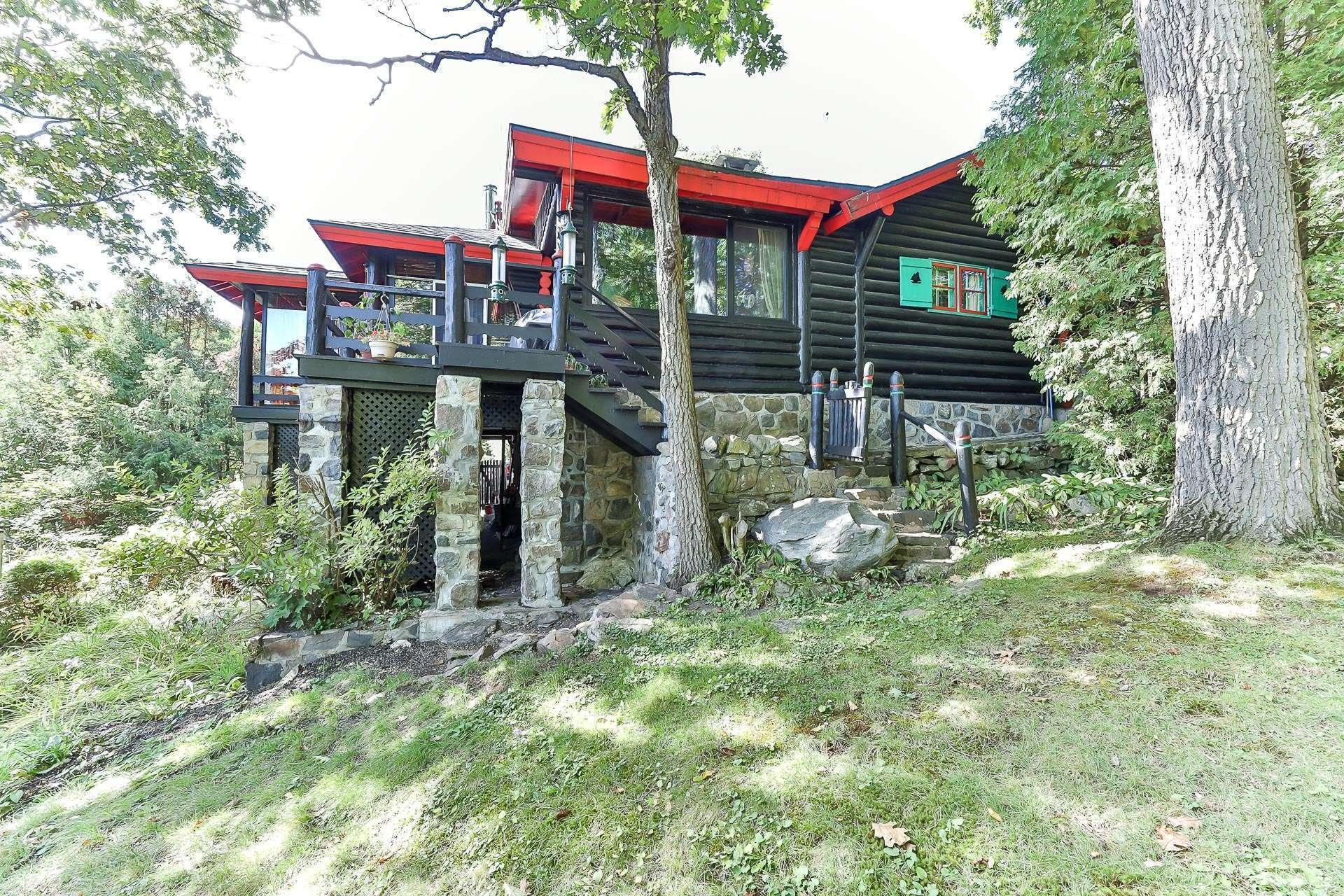 









477


Ch. des Critiques

,
Montebello,




QC
J0V1L0

