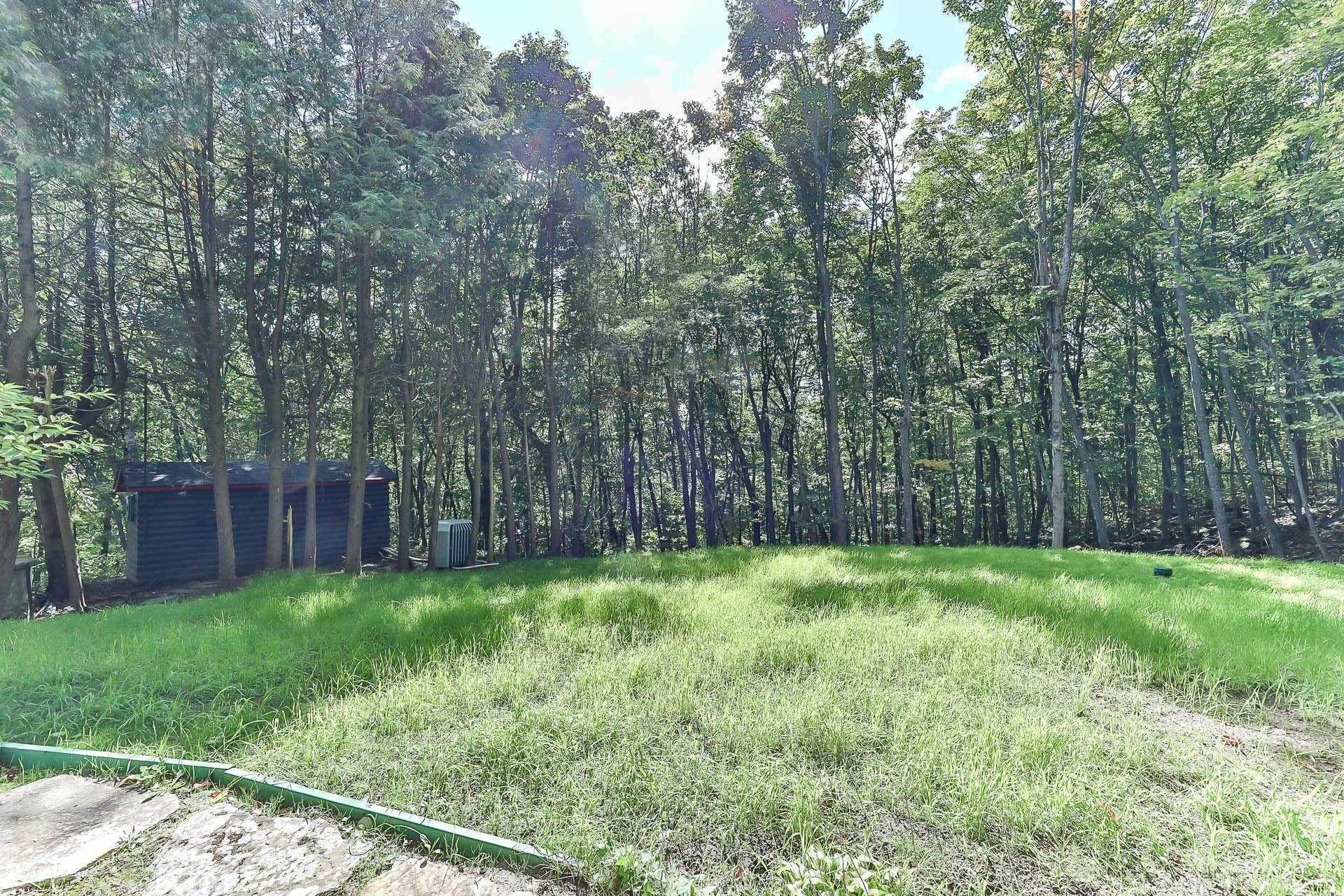 









477


Ch. des Critiques

,
Montebello,




QC
J0V1L0

