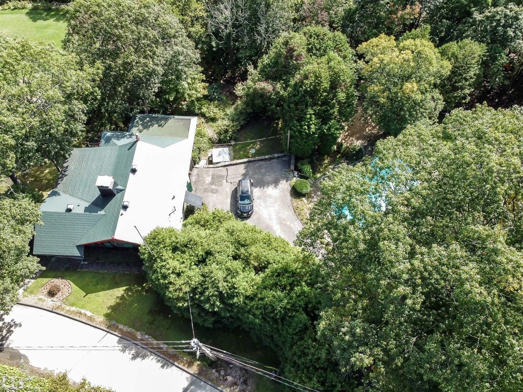 









477


Ch. des Critiques

,
Montebello,




QC
J0V1L0

