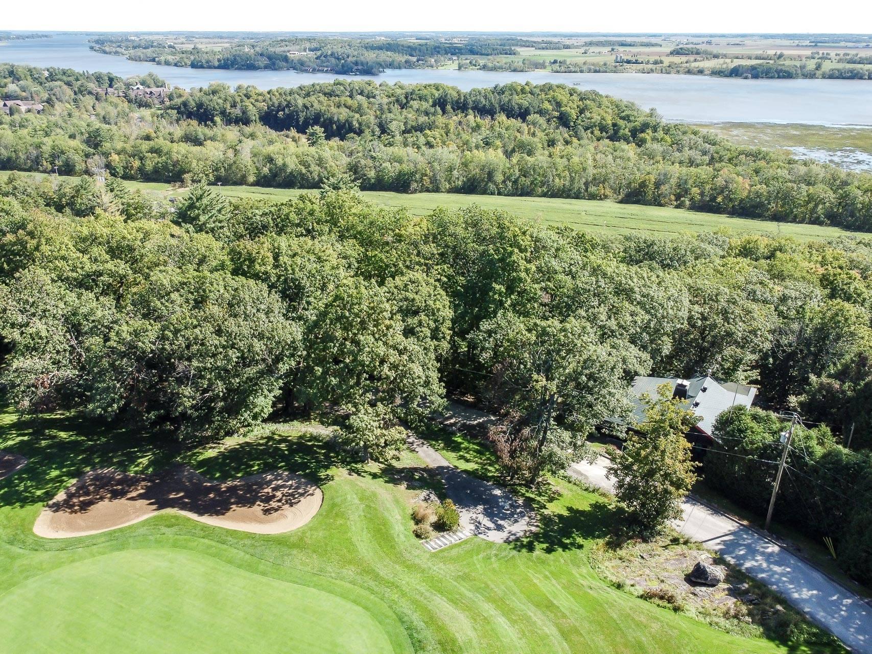 









477


Ch. des Critiques

,
Montebello,




QC
J0V1L0

