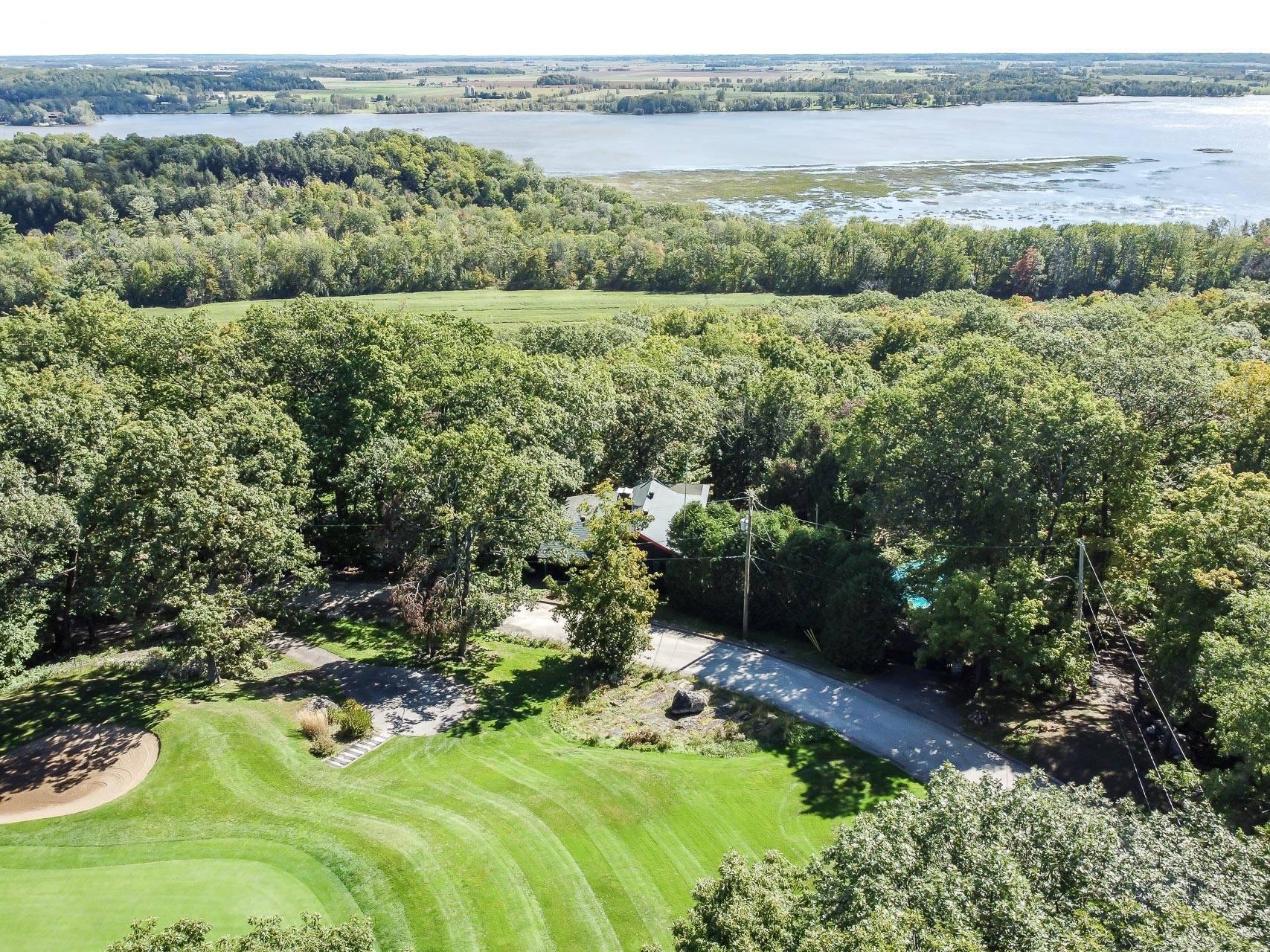 









477


Ch. des Critiques

,
Montebello,




QC
J0V1L0

