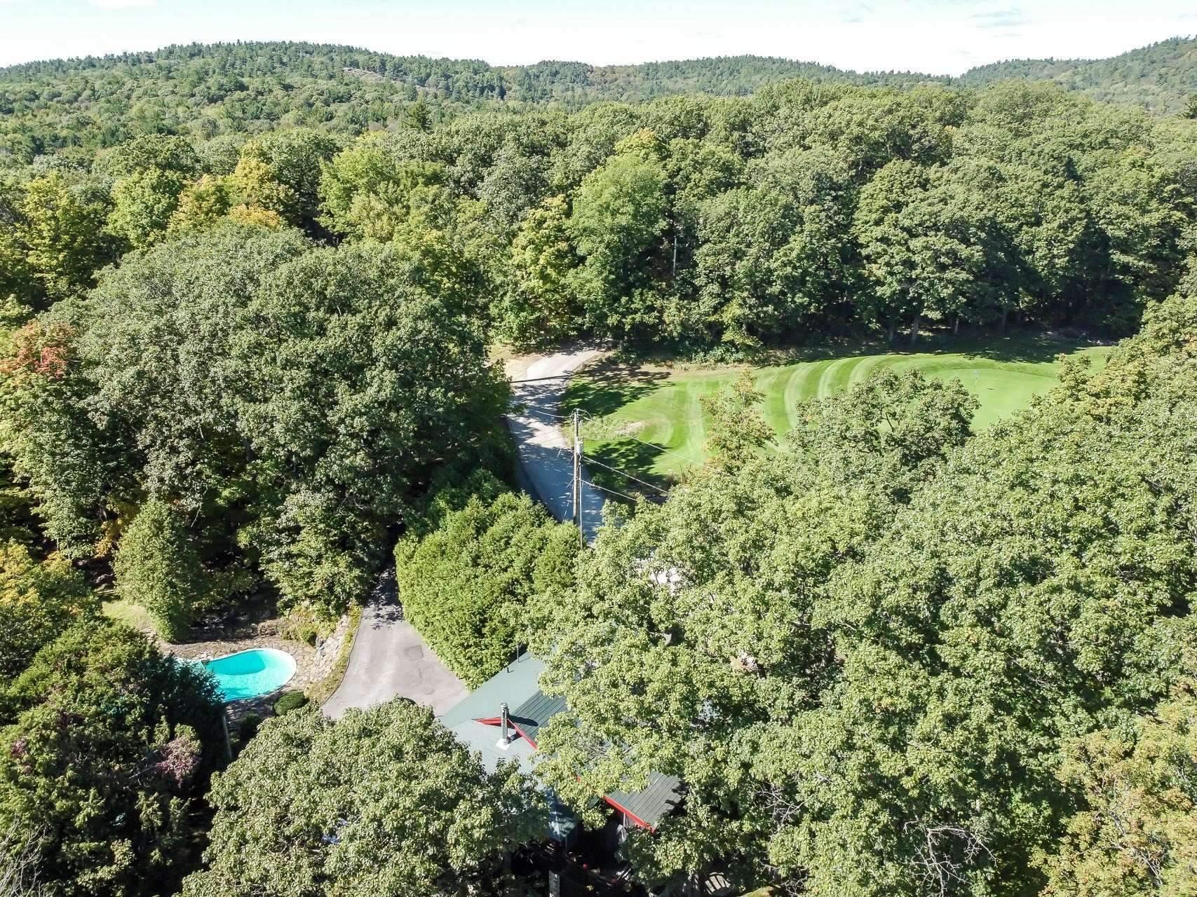 









477


Ch. des Critiques

,
Montebello,




QC
J0V1L0

