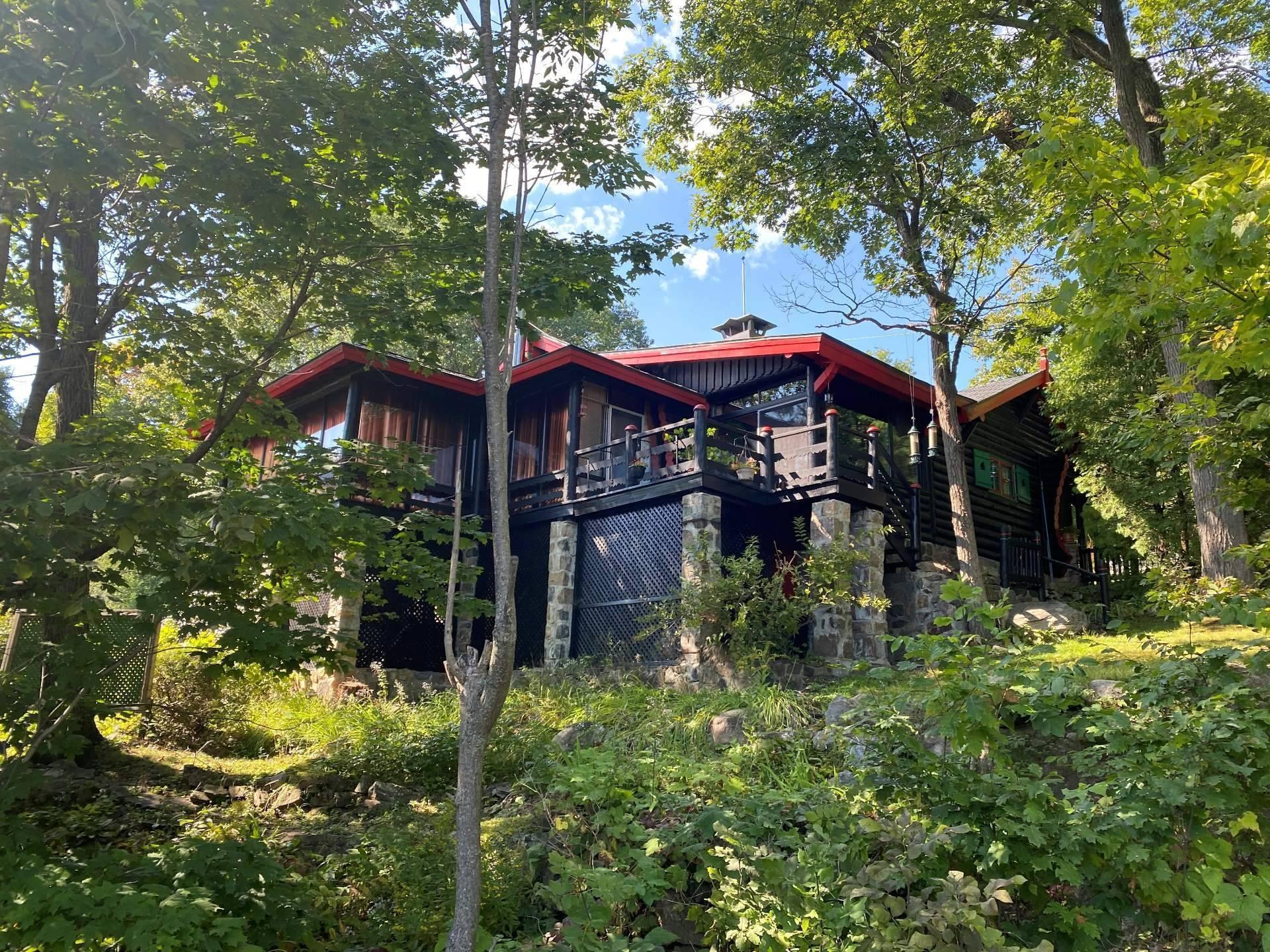 









477


Ch. des Critiques

,
Montebello,




QC
J0V1L0

