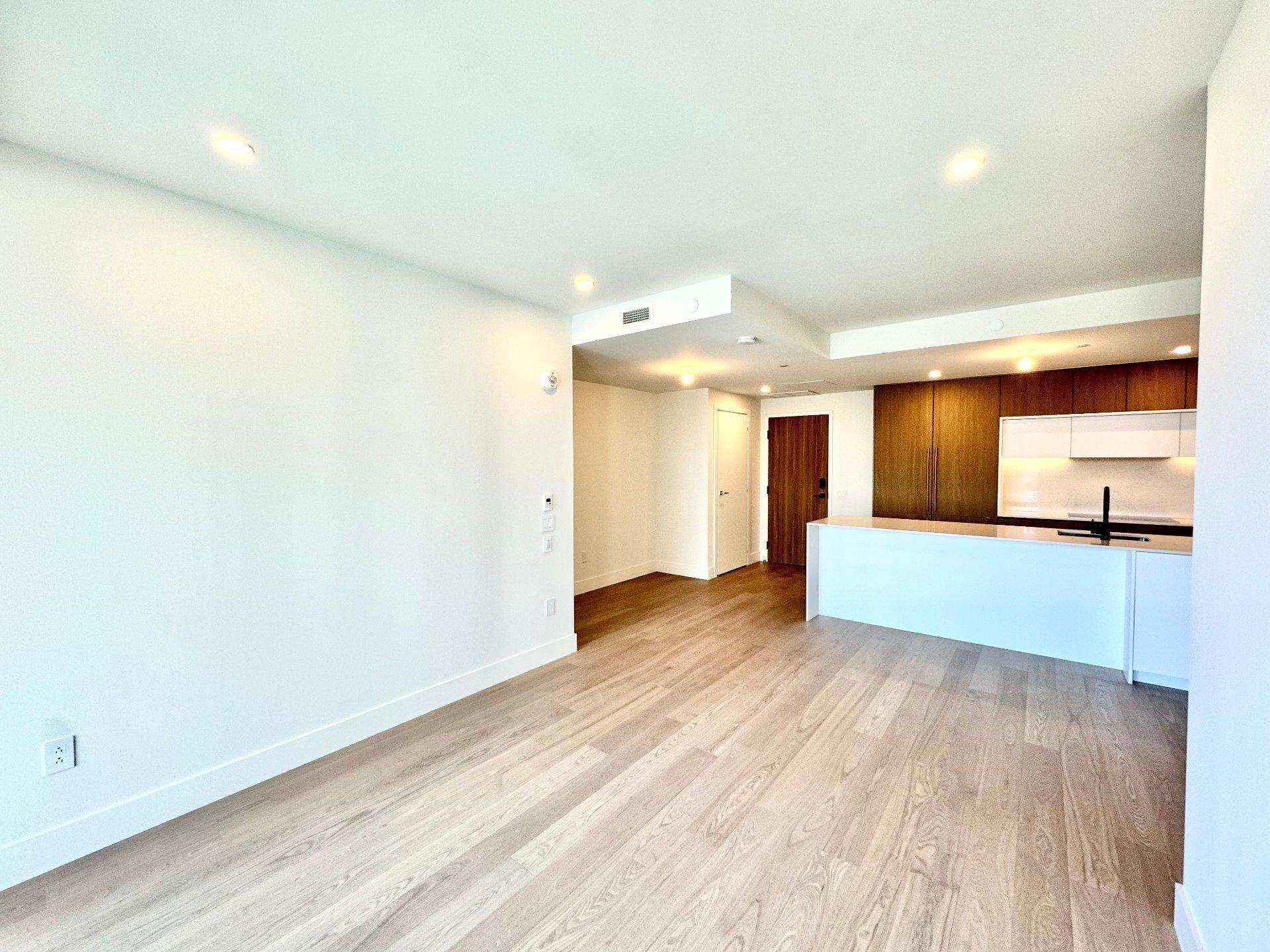 









32


Ch. du Bord-du-Lac-Lakeshore

, 413,
Pointe-Claire,




QC
H9S0B9

