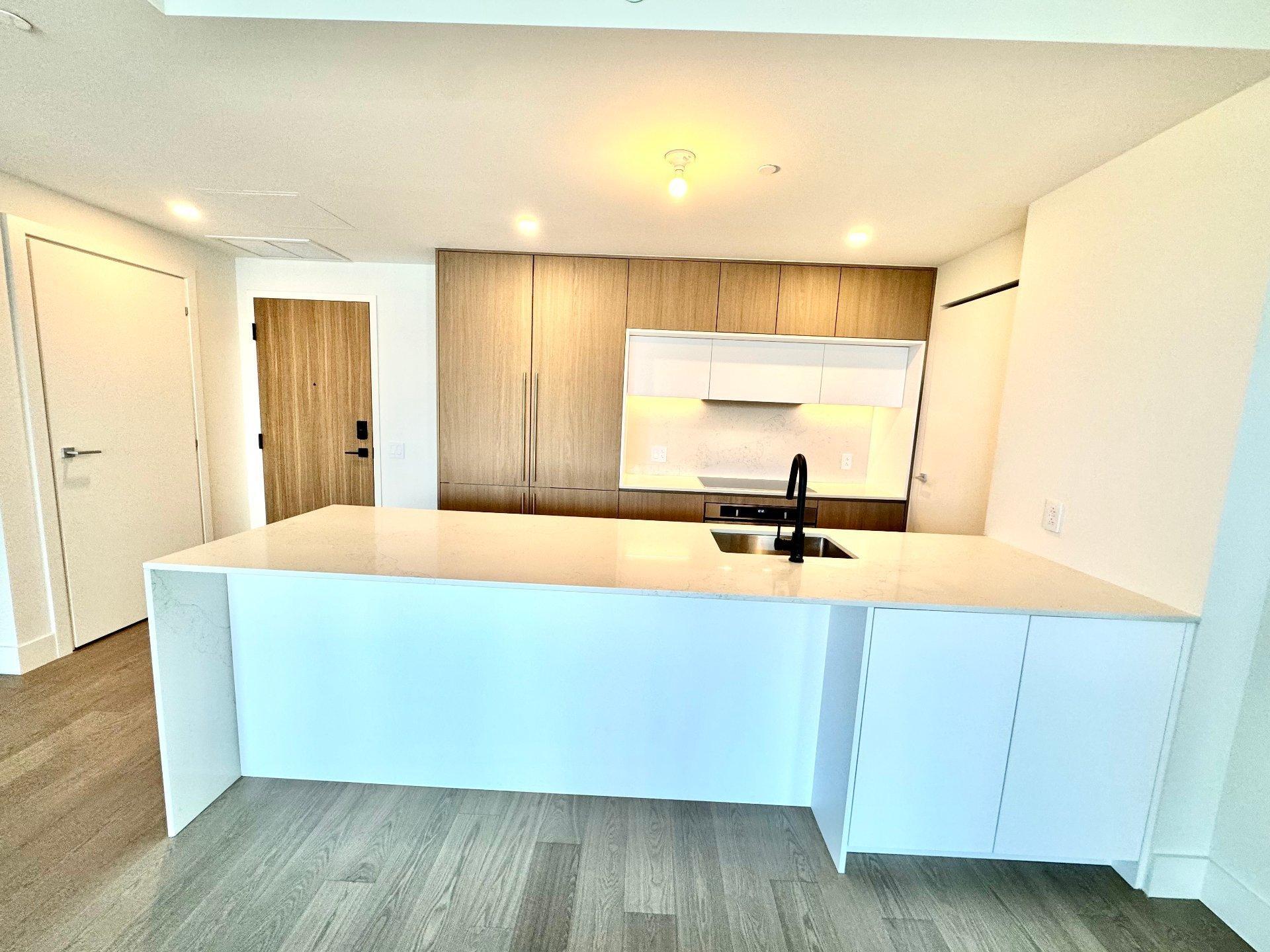 









32


Ch. du Bord-du-Lac-Lakeshore

, 413,
Pointe-Claire,




QC
H9S0B9

