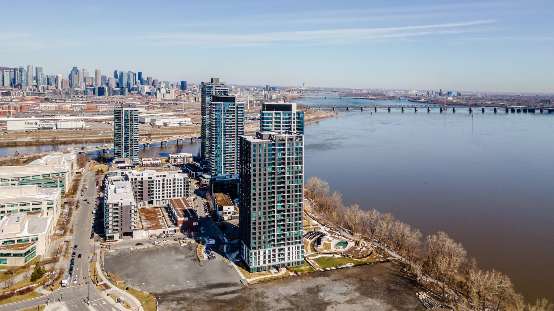 









399


Rue de la Rotonde

, 2703,
Montréal (Verdun/Île-des-Soeurs),




QC
H3E0G1

