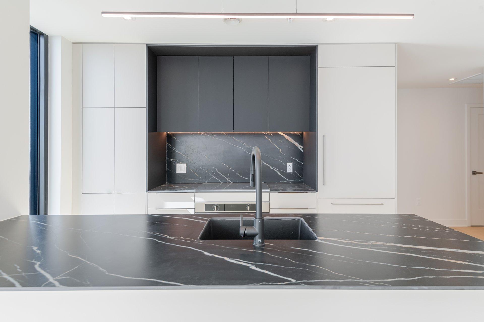 









399


Rue de la Rotonde

, 2703,
Montréal (Verdun/Île-des-Soeurs),




QC
H3E0G1

