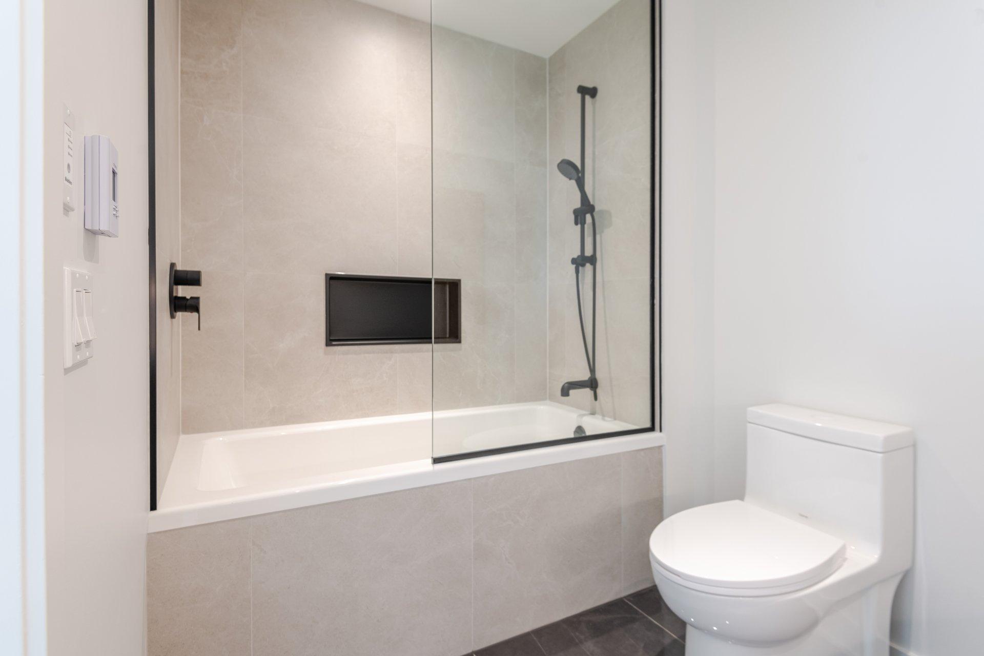 









399


Rue de la Rotonde

, 2703,
Montréal (Verdun/Île-des-Soeurs),




QC
H3E0G1

