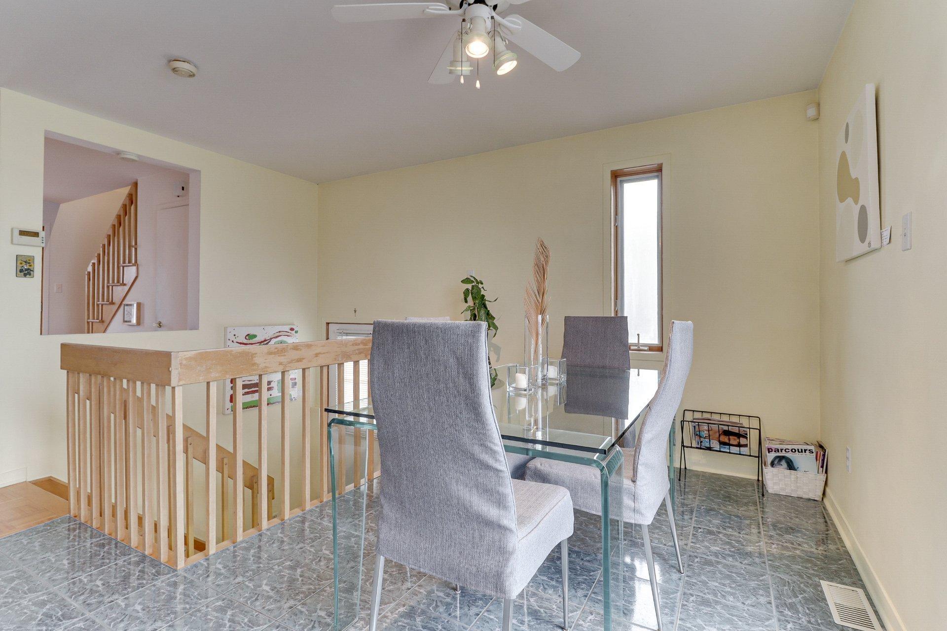 









318


Rue du Centaure

,
L'Épiphanie,




QC
J5X3K9


