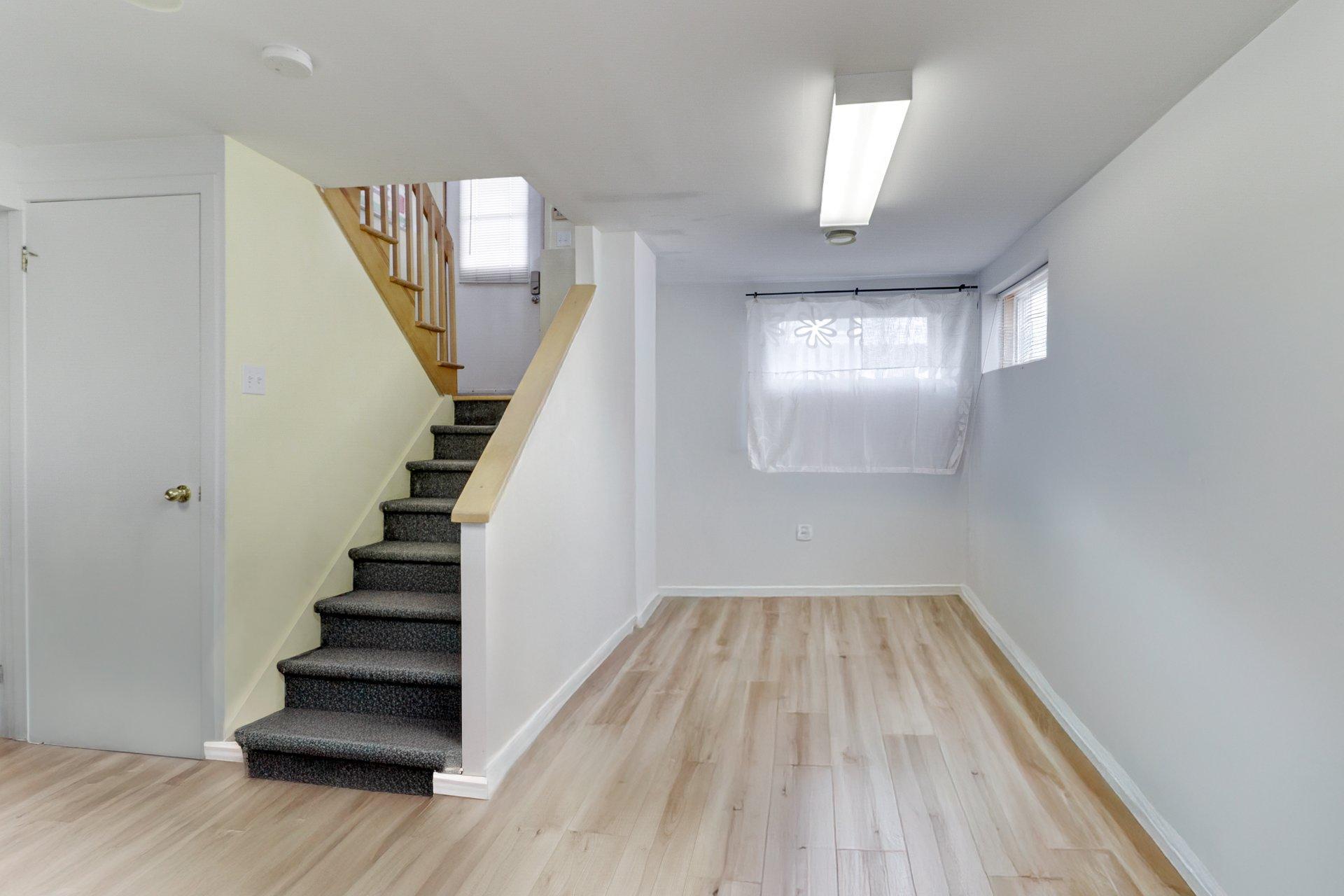 









318


Rue du Centaure

,
L'Épiphanie,




QC
J5X3K9

