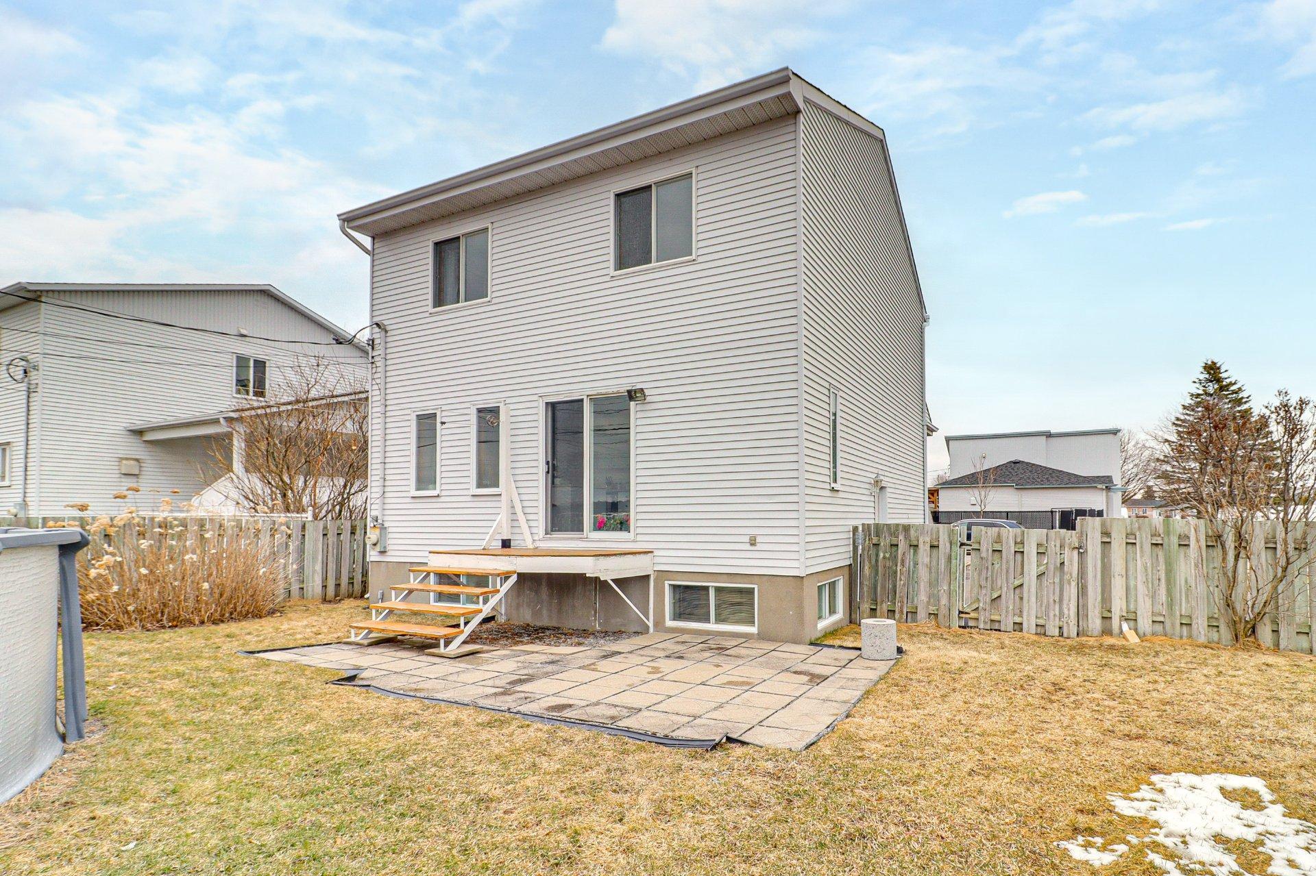 









318


Rue du Centaure

,
L'Épiphanie,




QC
J5X3K9

