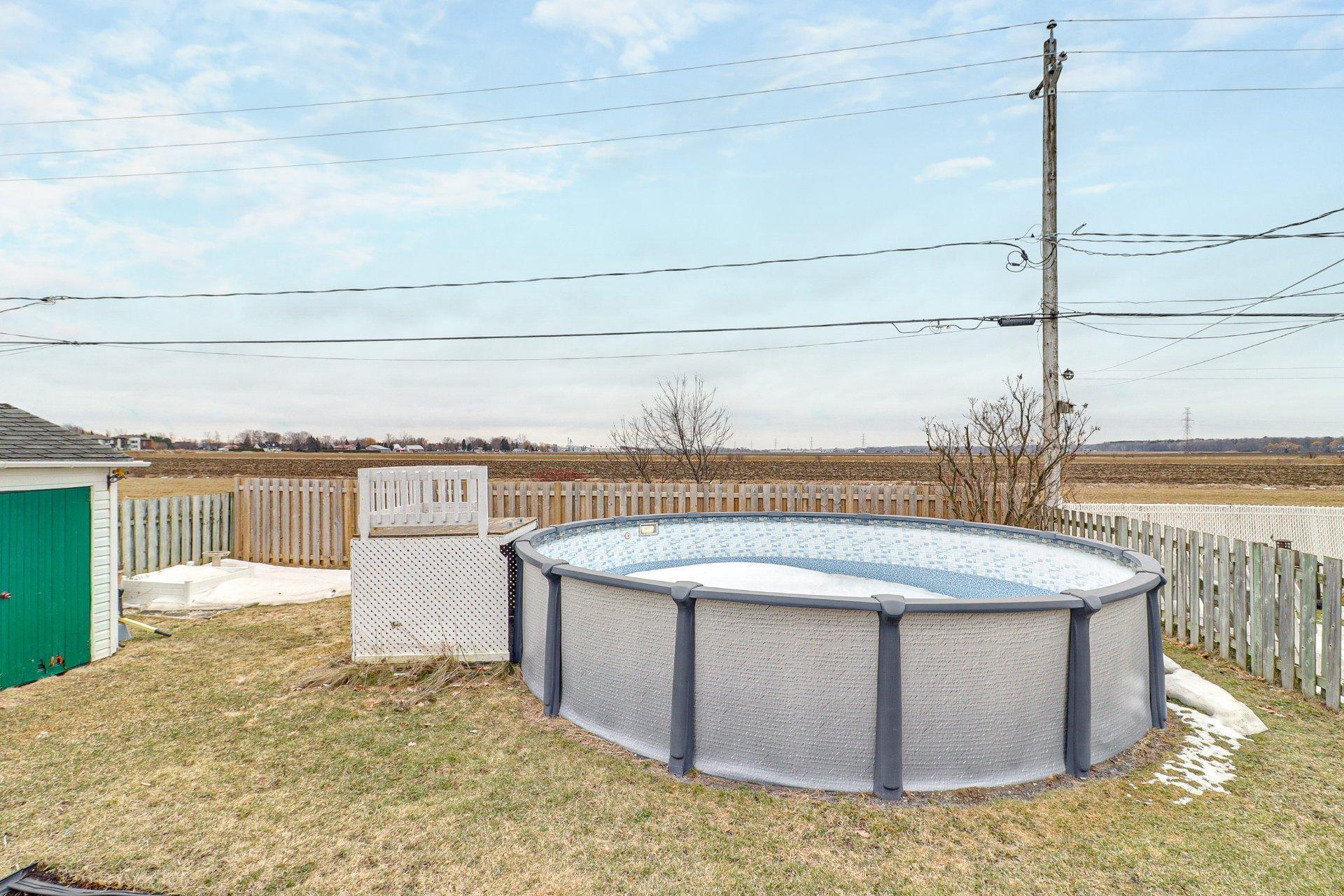 









318


Rue du Centaure

,
L'Épiphanie,




QC
J5X3K9

