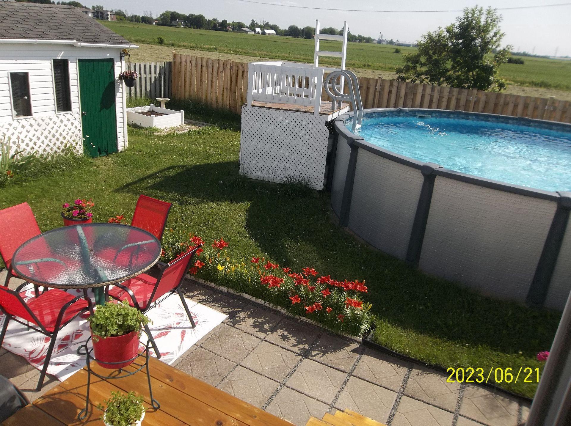 









318


Rue du Centaure

,
L'Épiphanie,




QC
J5X3K9

