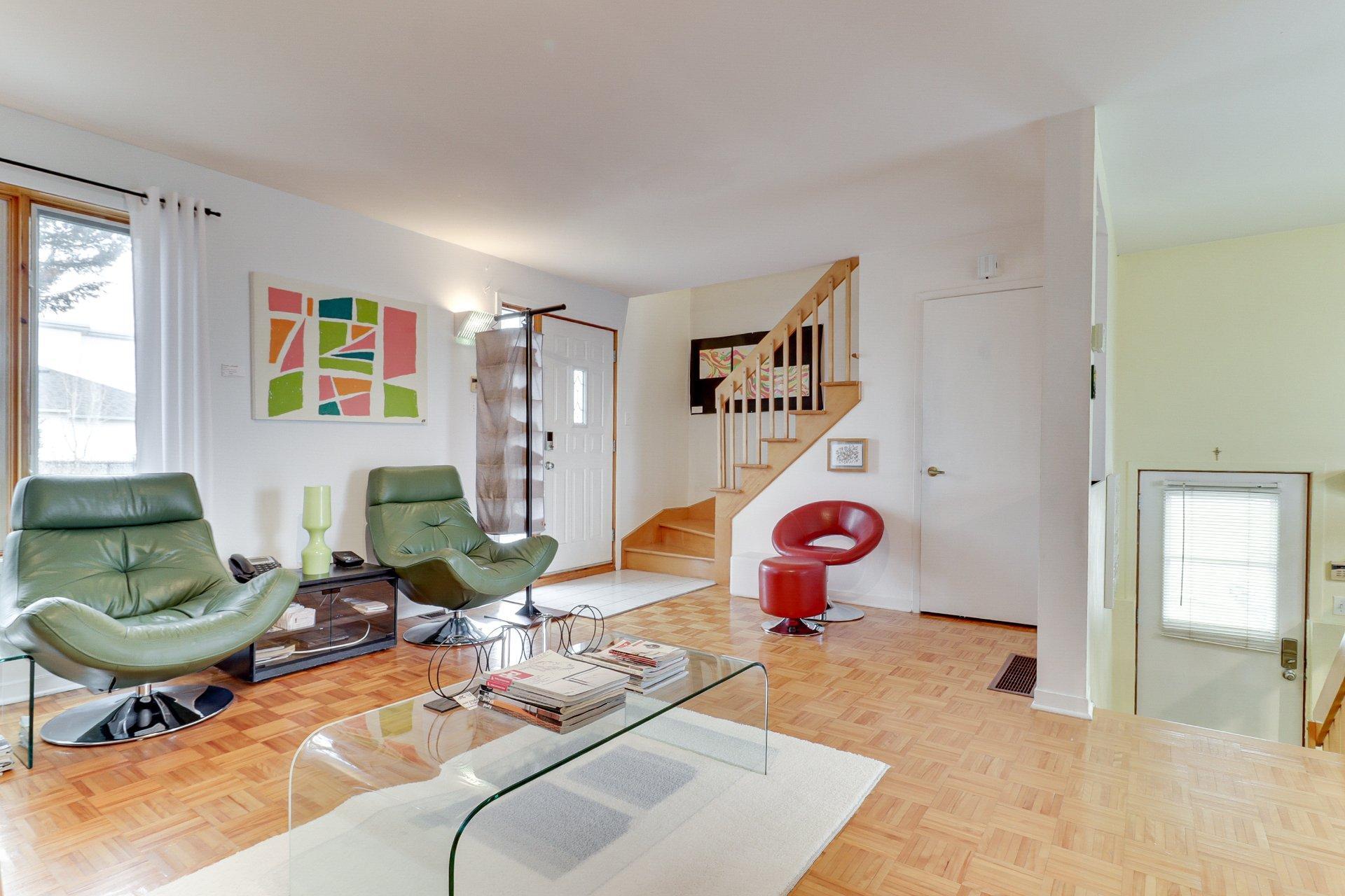 









318


Rue du Centaure

,
L'Épiphanie,




QC
J5X3K9

