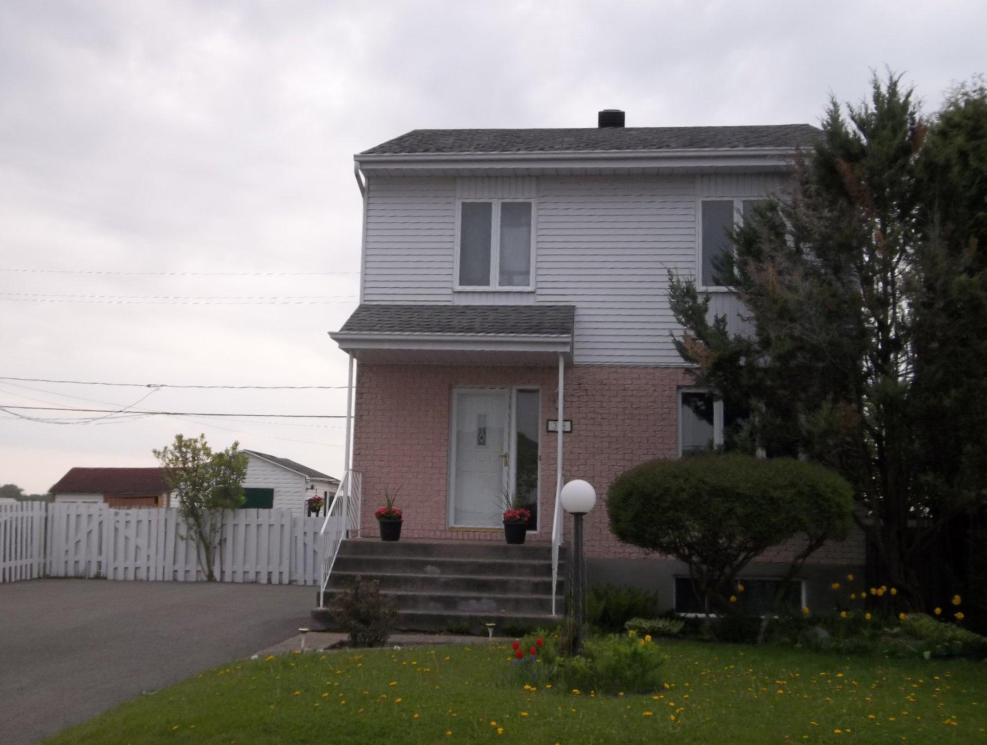 









318


Rue du Centaure

,
L'Épiphanie,




QC
J5X3K9

