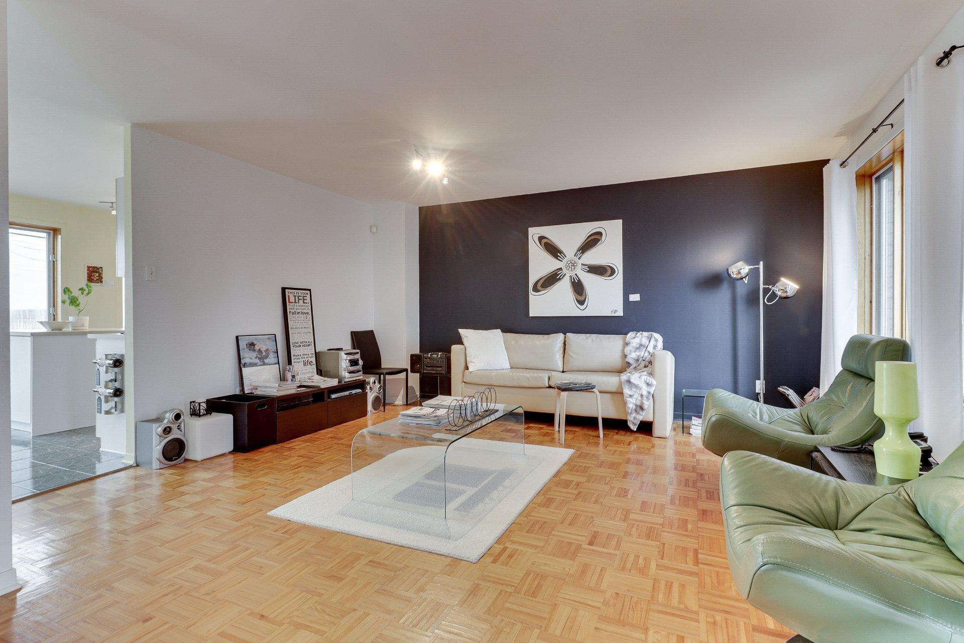 









318


Rue du Centaure

,
L'Épiphanie,




QC
J5X3K9

