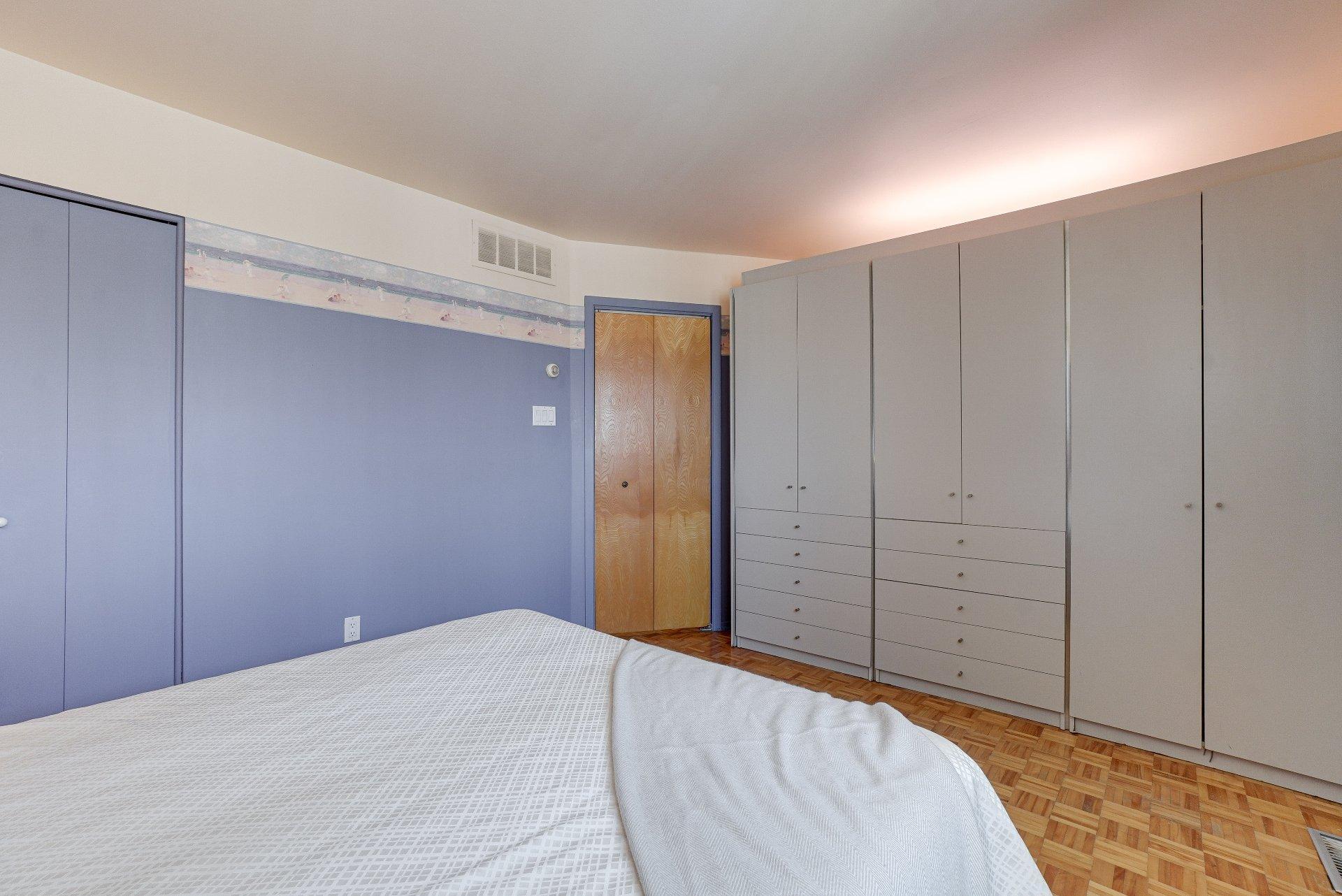 









48


Rue de Lévis

,
Repentigny (Repentigny),




QC
J6A5T2

