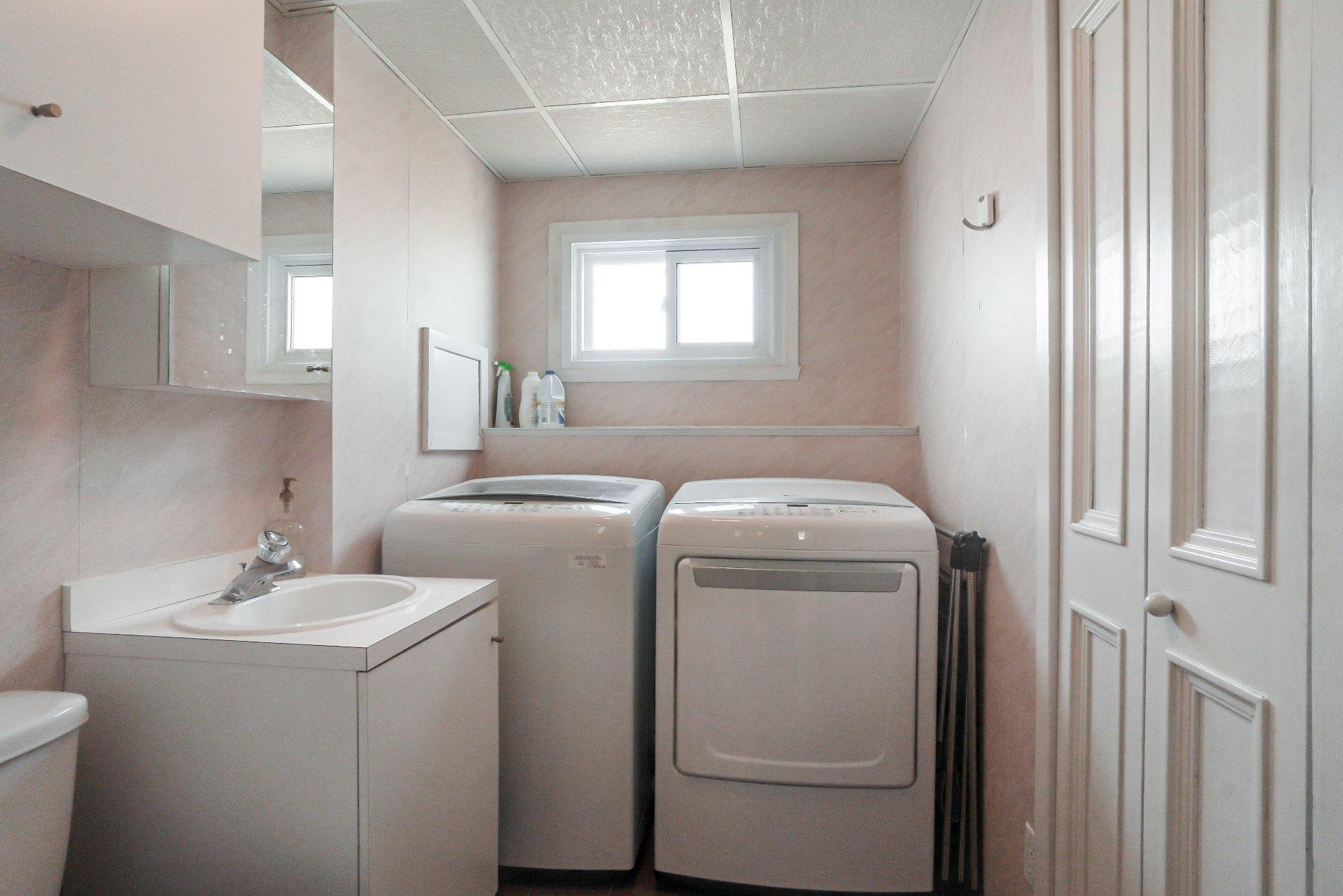 









48


Rue de Lévis

,
Repentigny (Repentigny),




QC
J6A5T2

