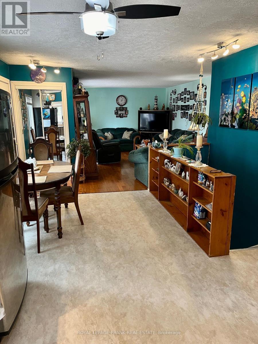 












29620 HIGHWAY 62 N

,
Hastings Highlands (Herschel Ward),




Ontario
K0L1C0

