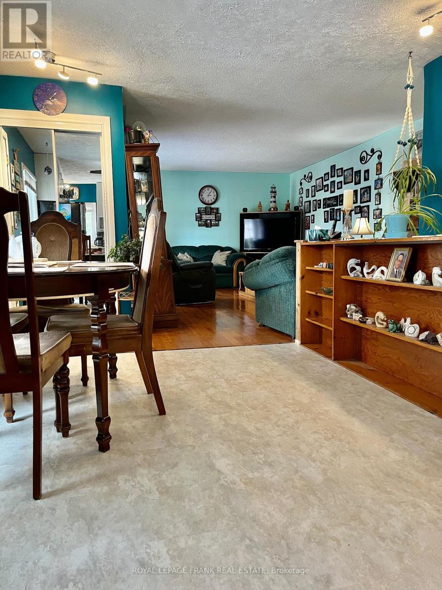 












29620 HIGHWAY 62 N

,
Hastings Highlands (Herschel Ward),




Ontario
K0L1C0


