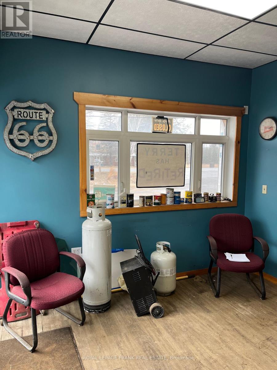 












29620 HIGHWAY 62 N

,
Hastings Highlands (Herschel Ward),




Ontario
K0L1C0

