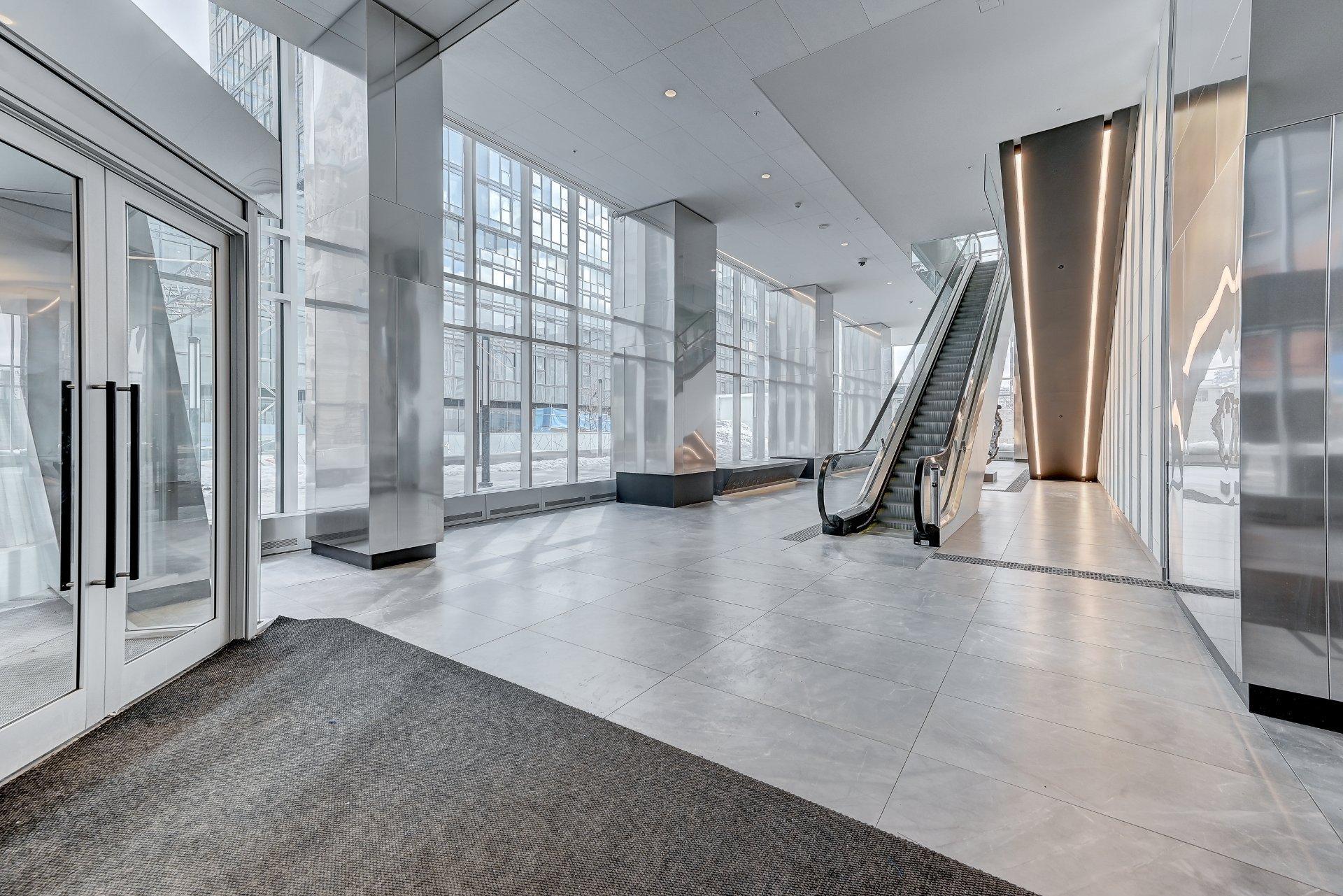 









1188


Rue St-Antoine O.

, 304,
Montréal (Ville-Marie),




QC
H3C1B4

