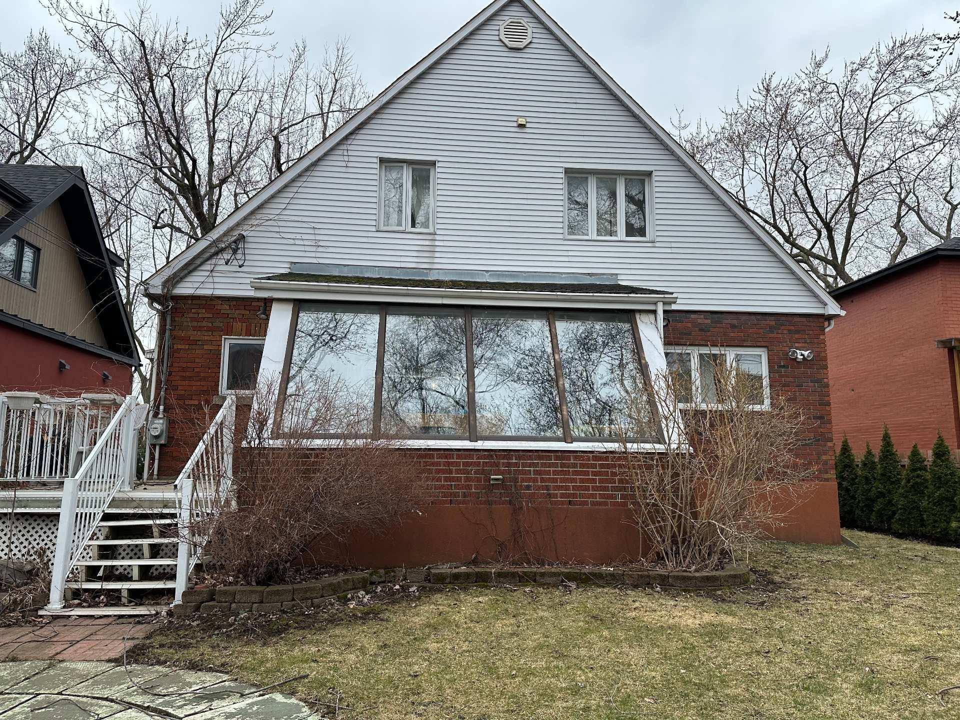 









120


Av. Trenton

,
Mont-Royal,




QC
H3P1Z4

