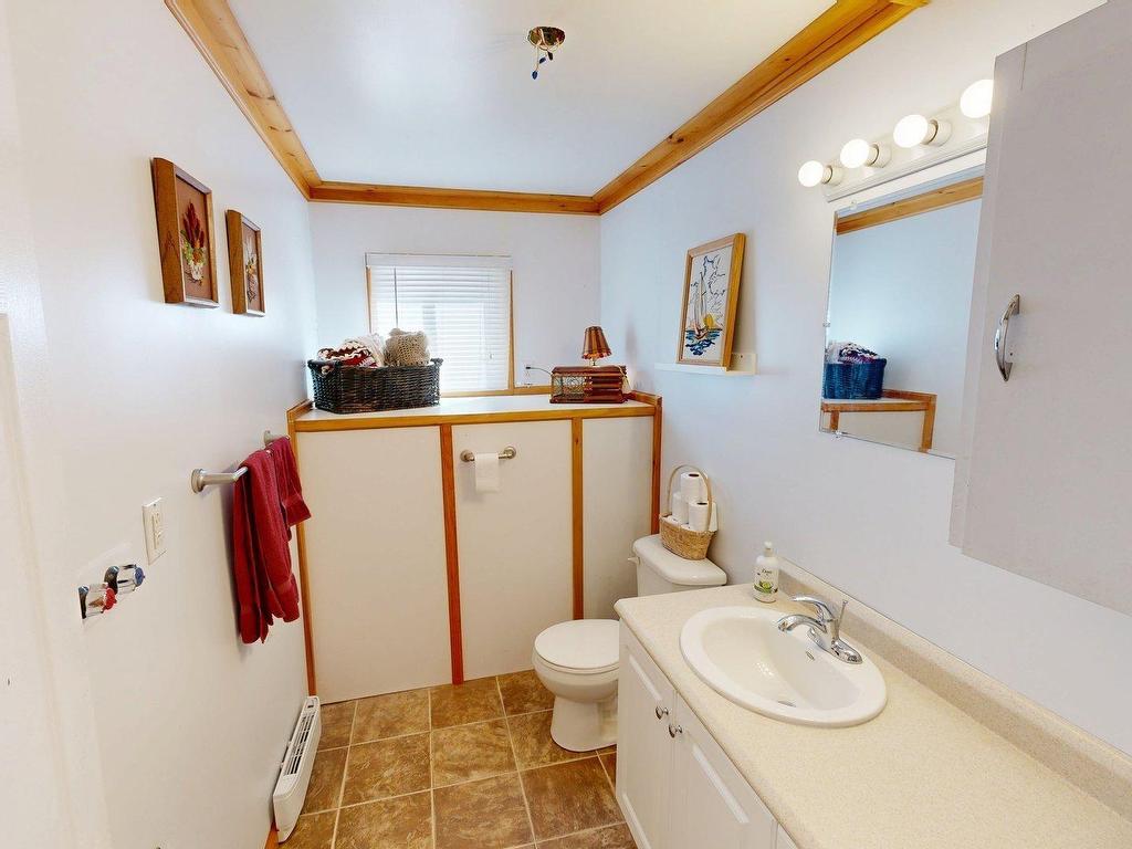 












1084 Mooseland Road

,
Third Lake,







NS
B0J 3H0

