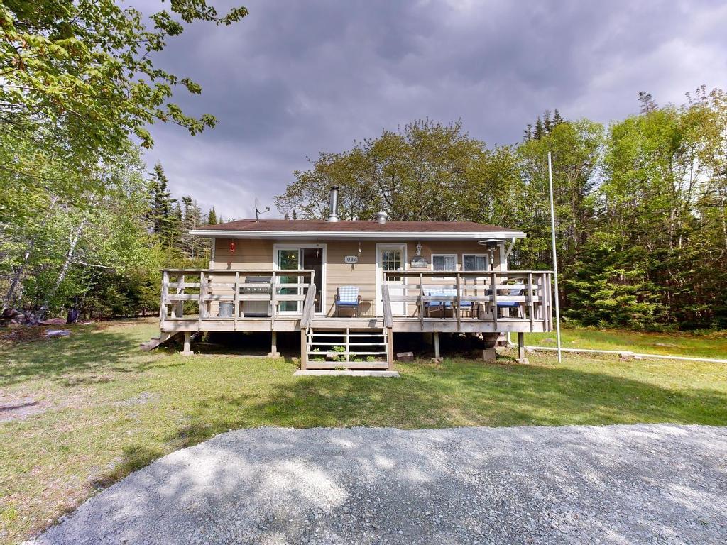 












1084 Mooseland Road

,
Third Lake,







NS
B0J 3H0

