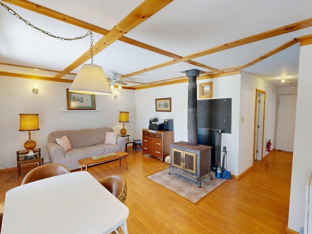 












1084 Mooseland Road

,
Third Lake,







NS
B0J 3H0

