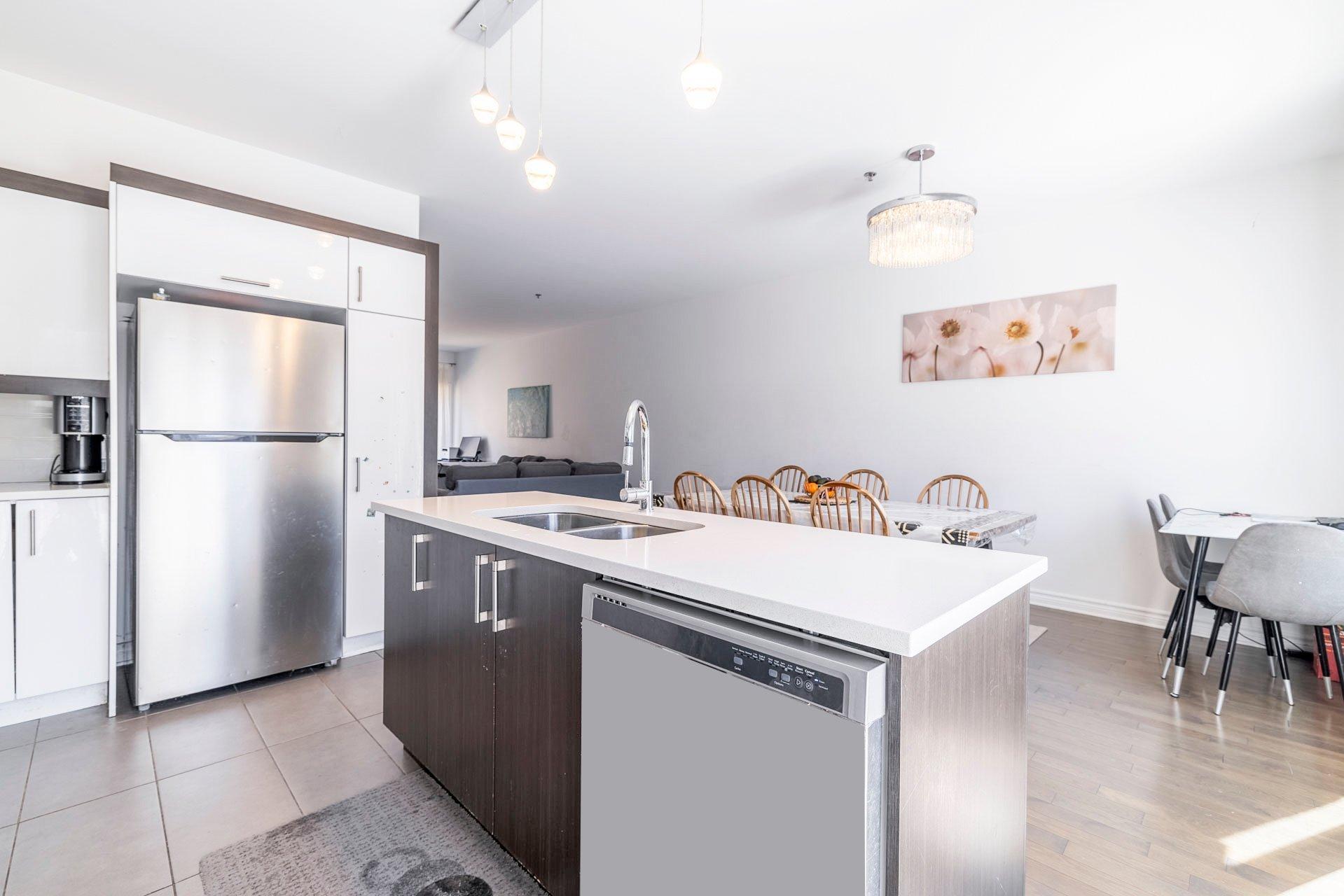 









7391


Ch. Kildare

,
Côte-Saint-Luc,




QC
H4W0B8

