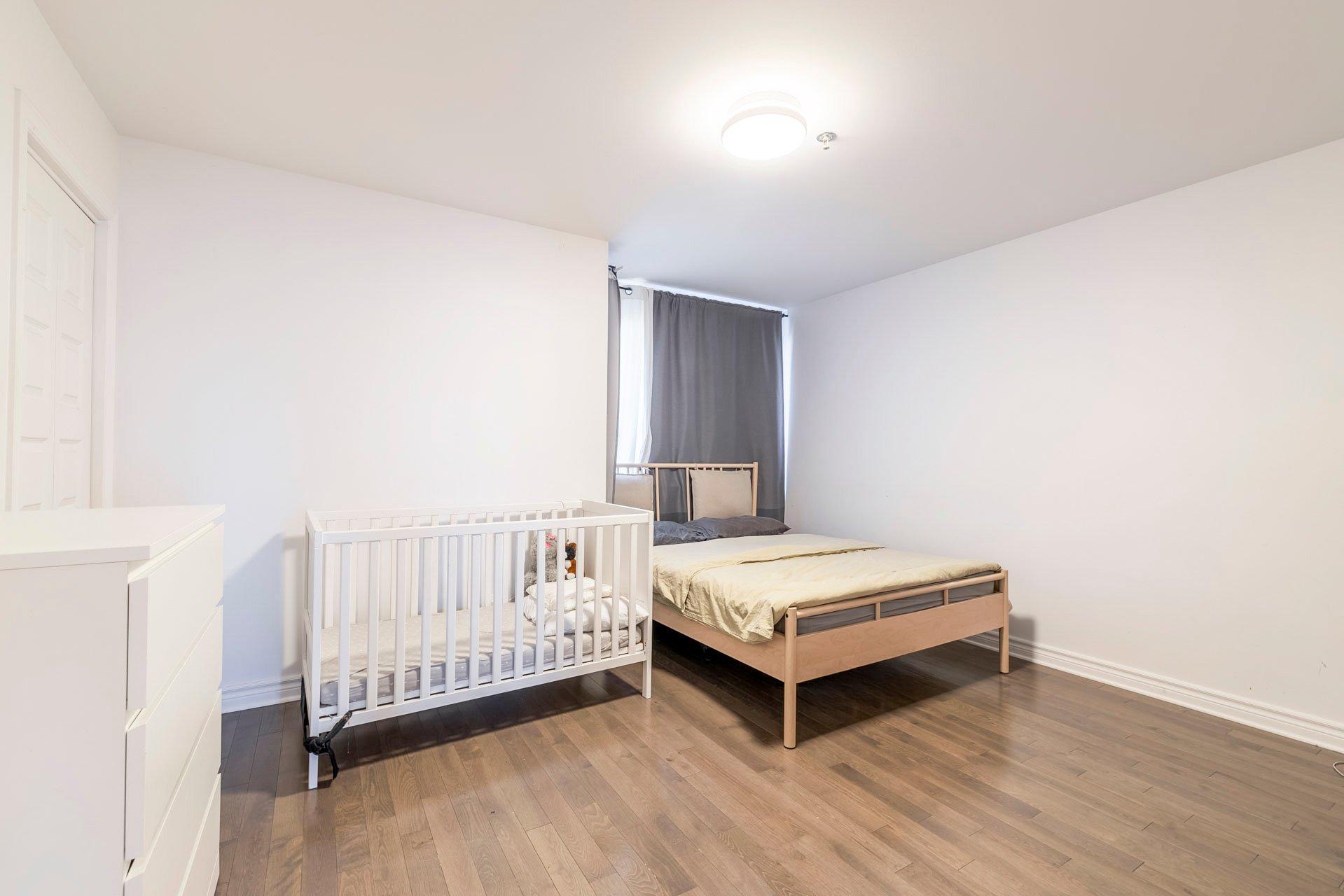 









7391


Ch. Kildare

,
Côte-Saint-Luc,




QC
H4W0B8

