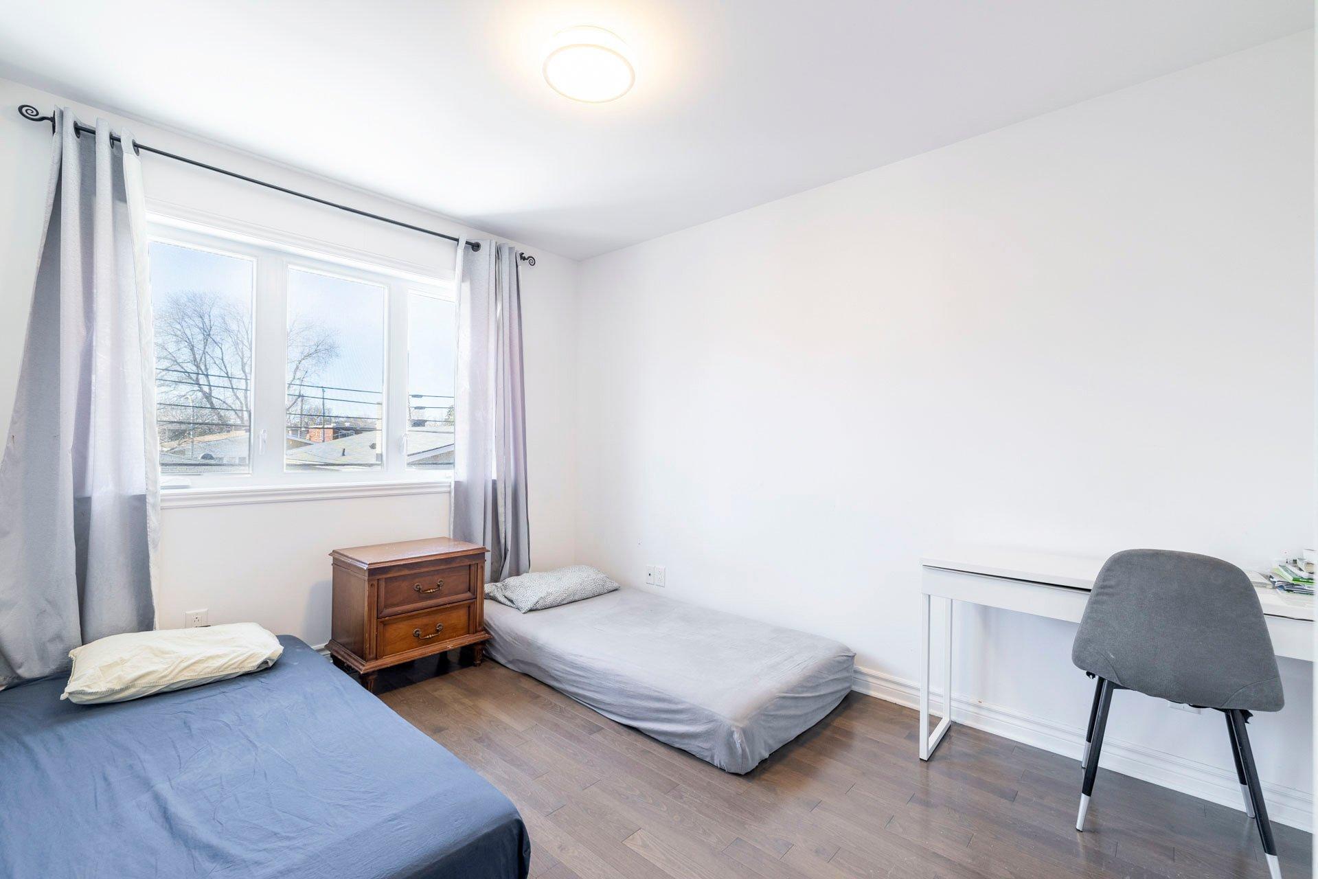 









7391


Ch. Kildare

,
Côte-Saint-Luc,




QC
H4W0B8

