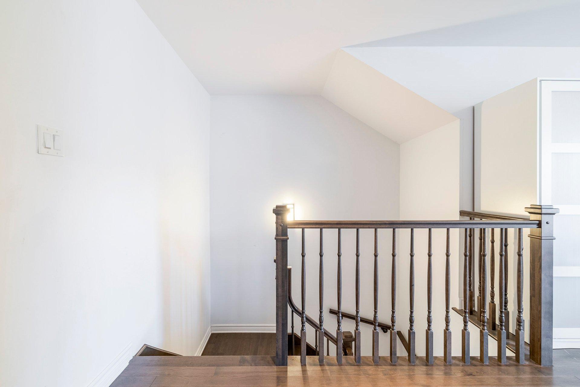









7391


Ch. Kildare

,
Côte-Saint-Luc,




QC
H4W0B8

