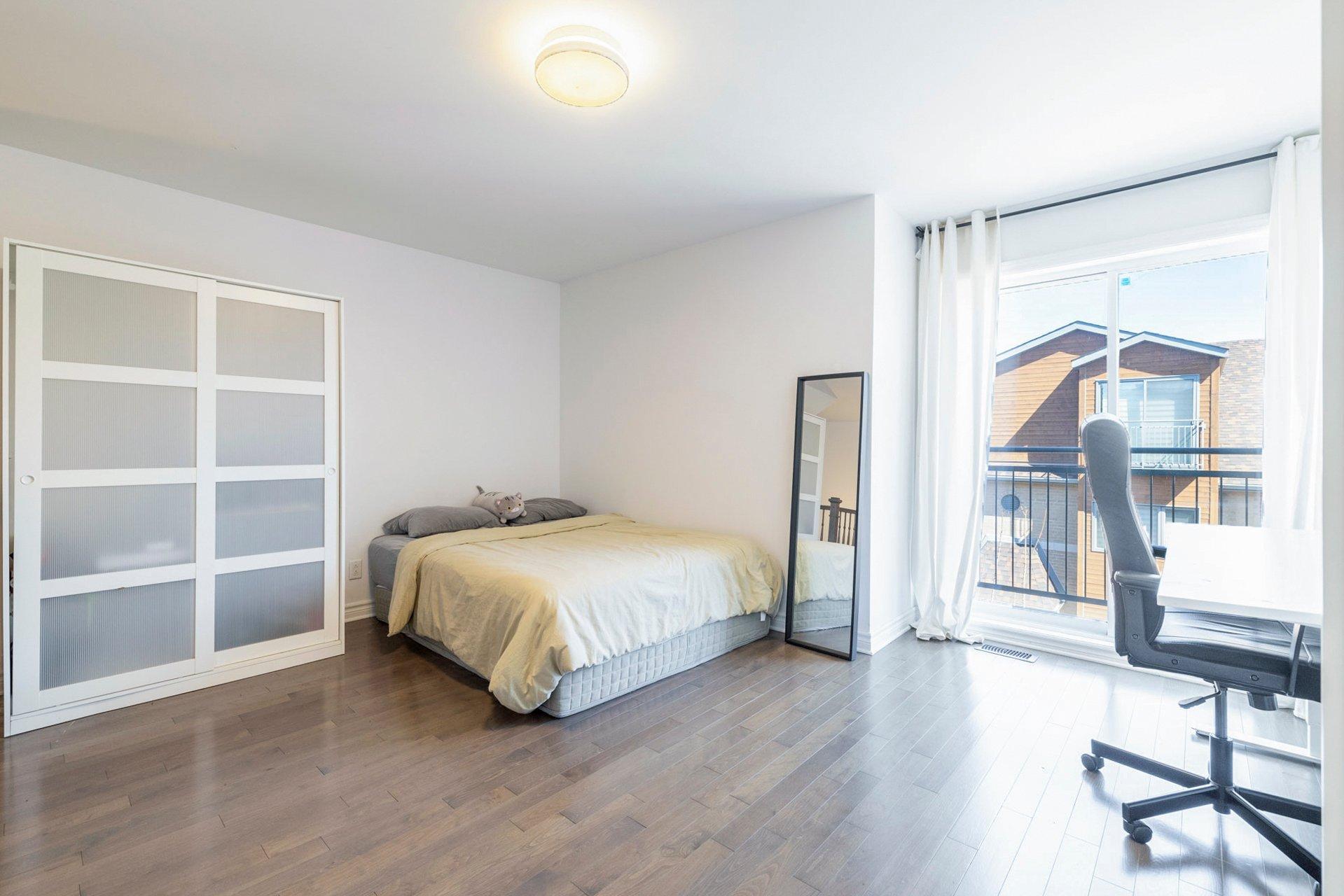 









7391


Ch. Kildare

,
Côte-Saint-Luc,




QC
H4W0B8

