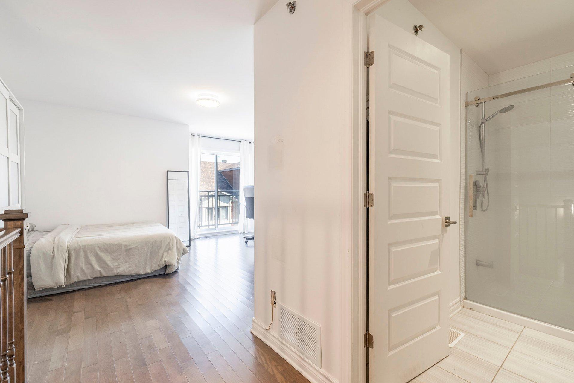 









7391


Ch. Kildare

,
Côte-Saint-Luc,




QC
H4W0B8

