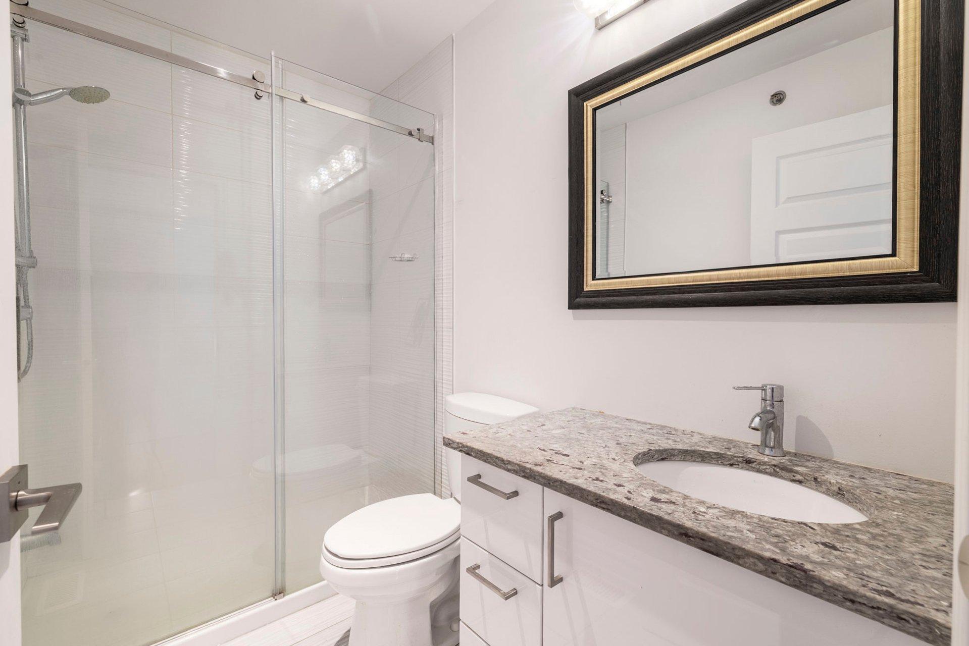 









7391


Ch. Kildare

,
Côte-Saint-Luc,




QC
H4W0B8

