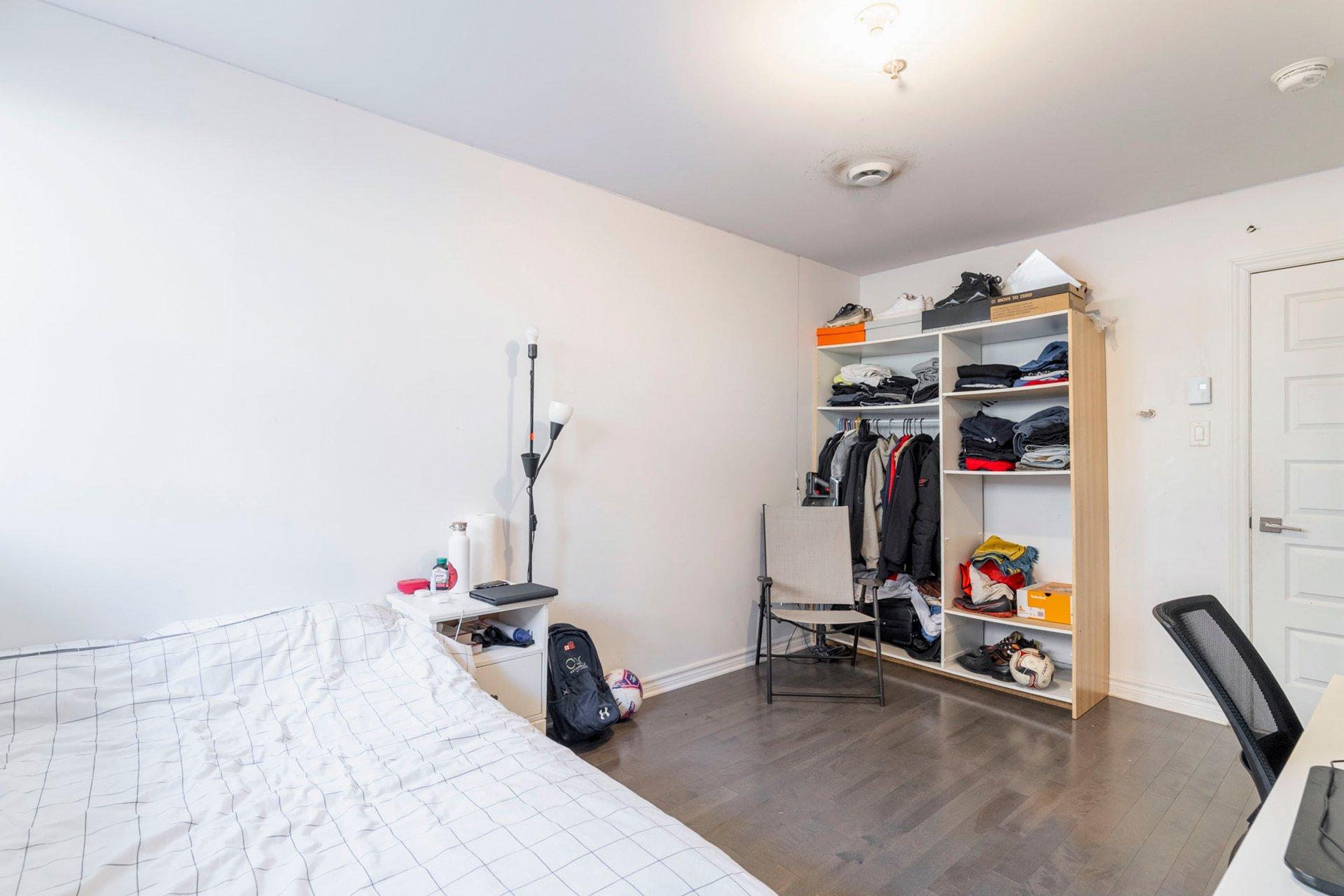 









7391


Ch. Kildare

,
Côte-Saint-Luc,




QC
H4W0B8

