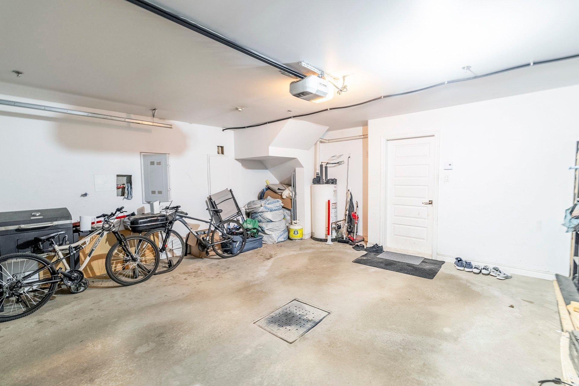









7391


Ch. Kildare

,
Côte-Saint-Luc,




QC
H4W0B8


