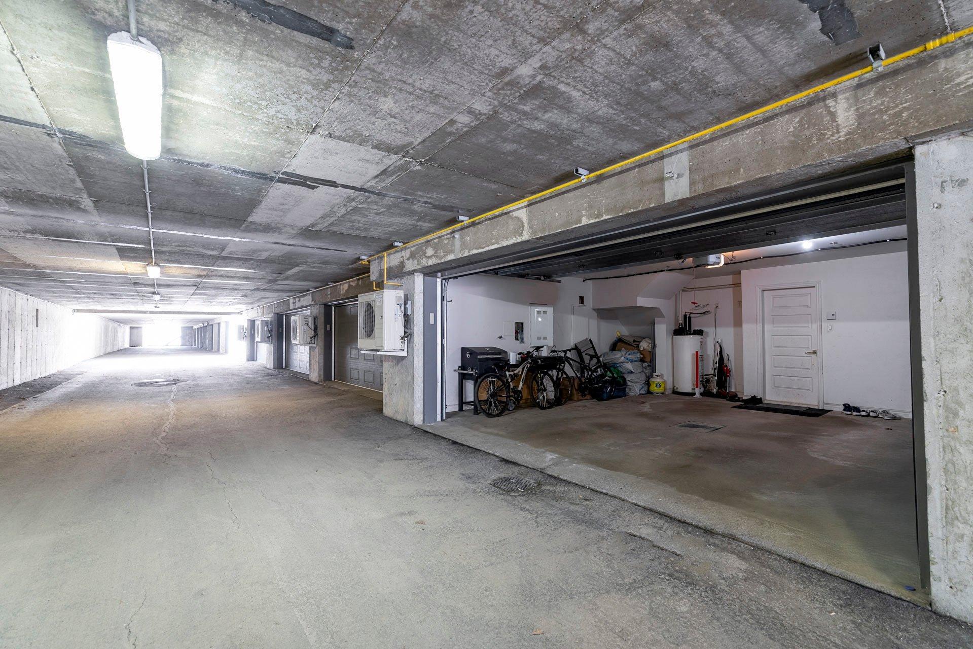 









7391


Ch. Kildare

,
Côte-Saint-Luc,




QC
H4W0B8

