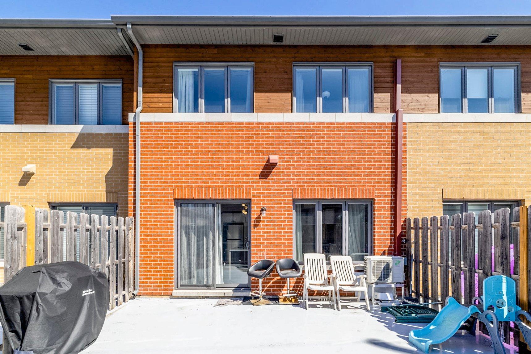 









7391


Ch. Kildare

,
Côte-Saint-Luc,




QC
H4W0B8

