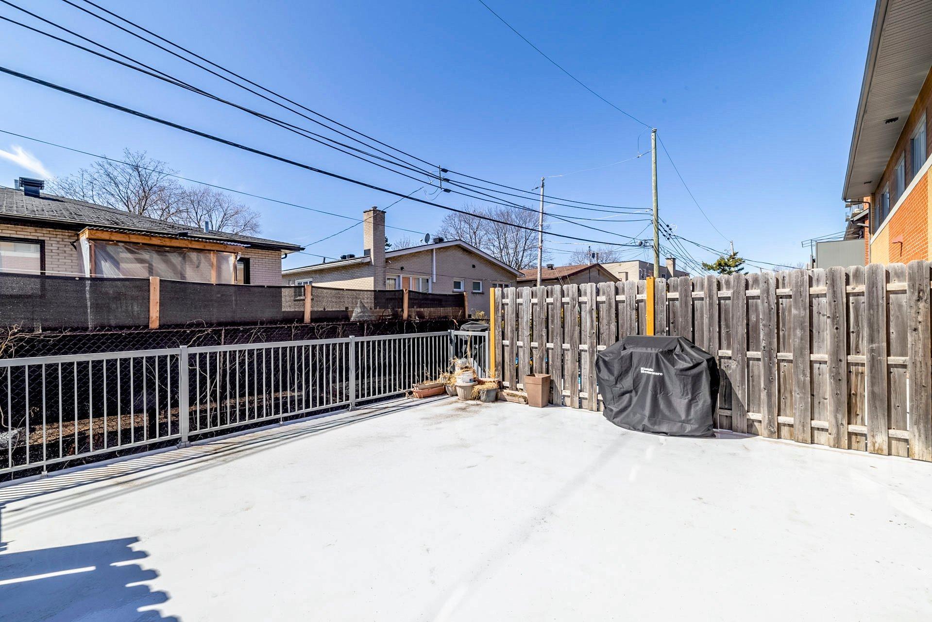 









7391


Ch. Kildare

,
Côte-Saint-Luc,




QC
H4W0B8

