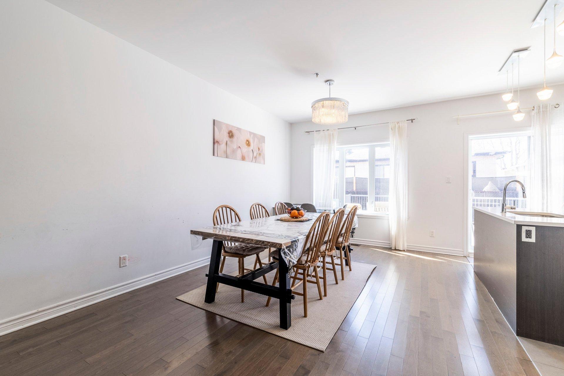 









7391Z


Ch. Kildare

,
Côte-Saint-Luc,




QC
H4W0B8

