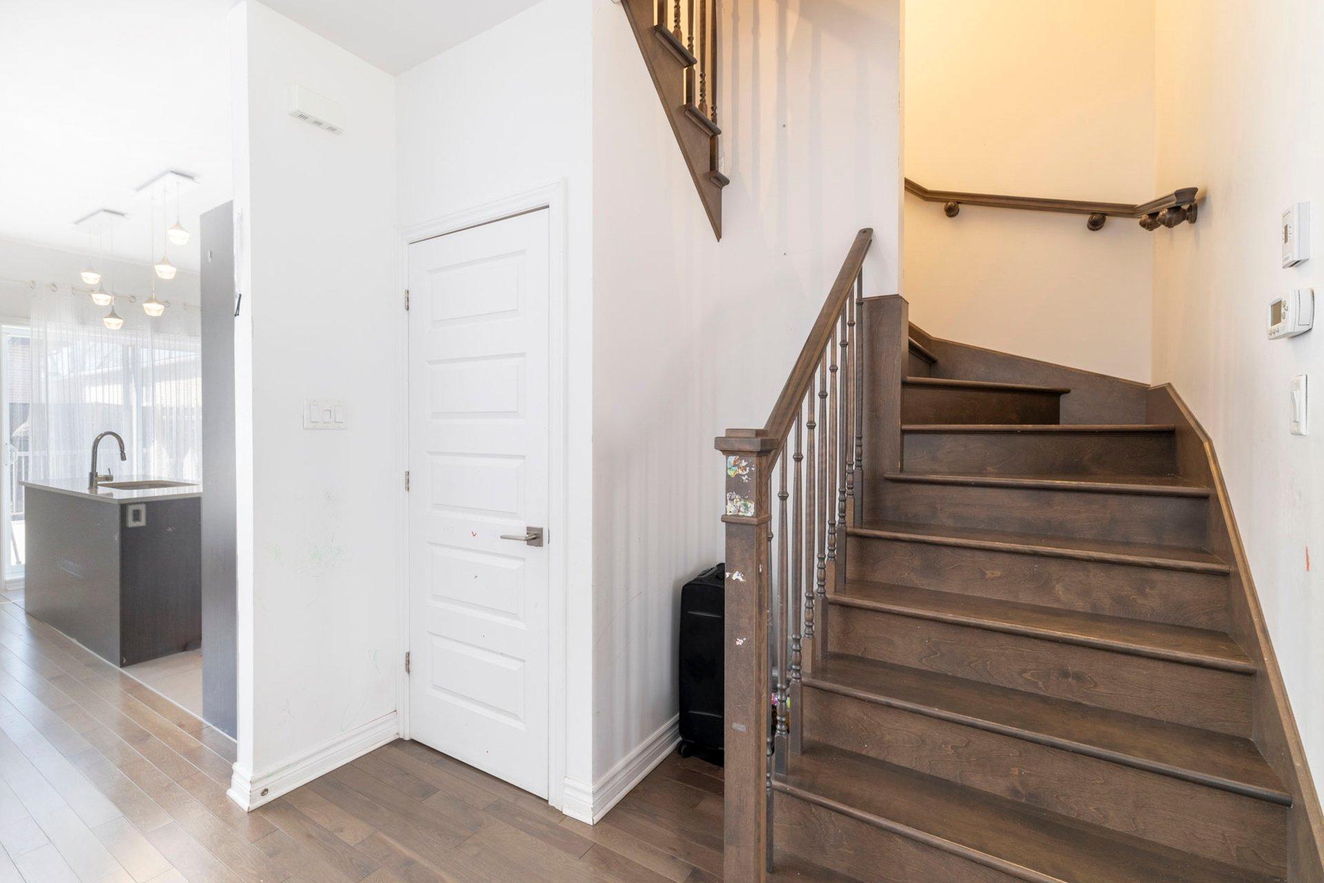 









7391Z


Ch. Kildare

,
Côte-Saint-Luc,




QC
H4W0B8

