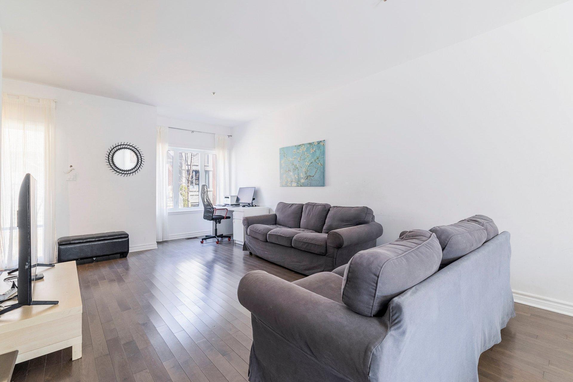 









7391Z


Ch. Kildare

,
Côte-Saint-Luc,




QC
H4W0B8

