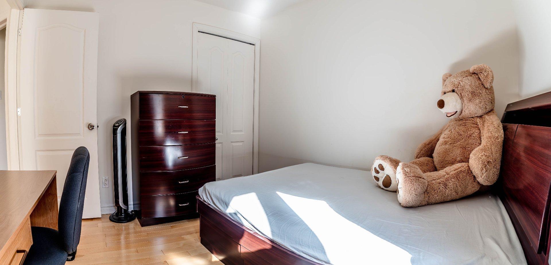 









10019


Rue René-Bauset

,
Montréal (Ahuntsic-Cartierville),




QC
H4N3M4

