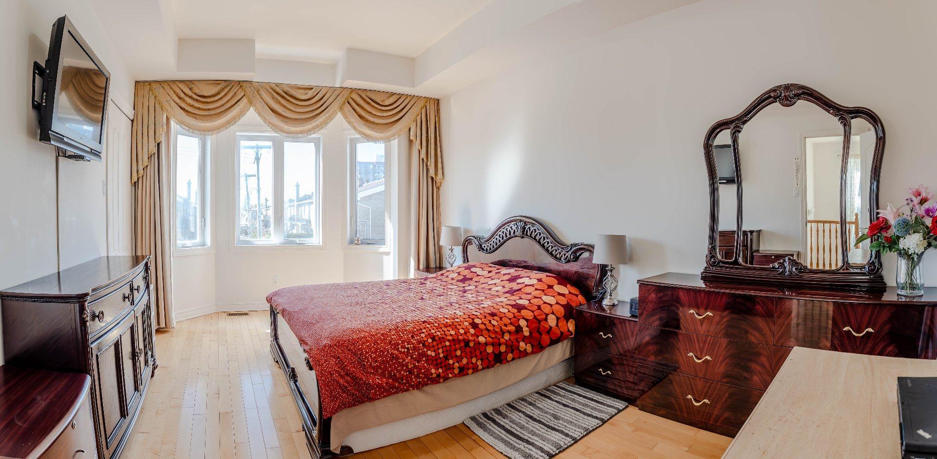 









10019


Rue René-Bauset

,
Montréal (Ahuntsic-Cartierville),




QC
H4N3M4


