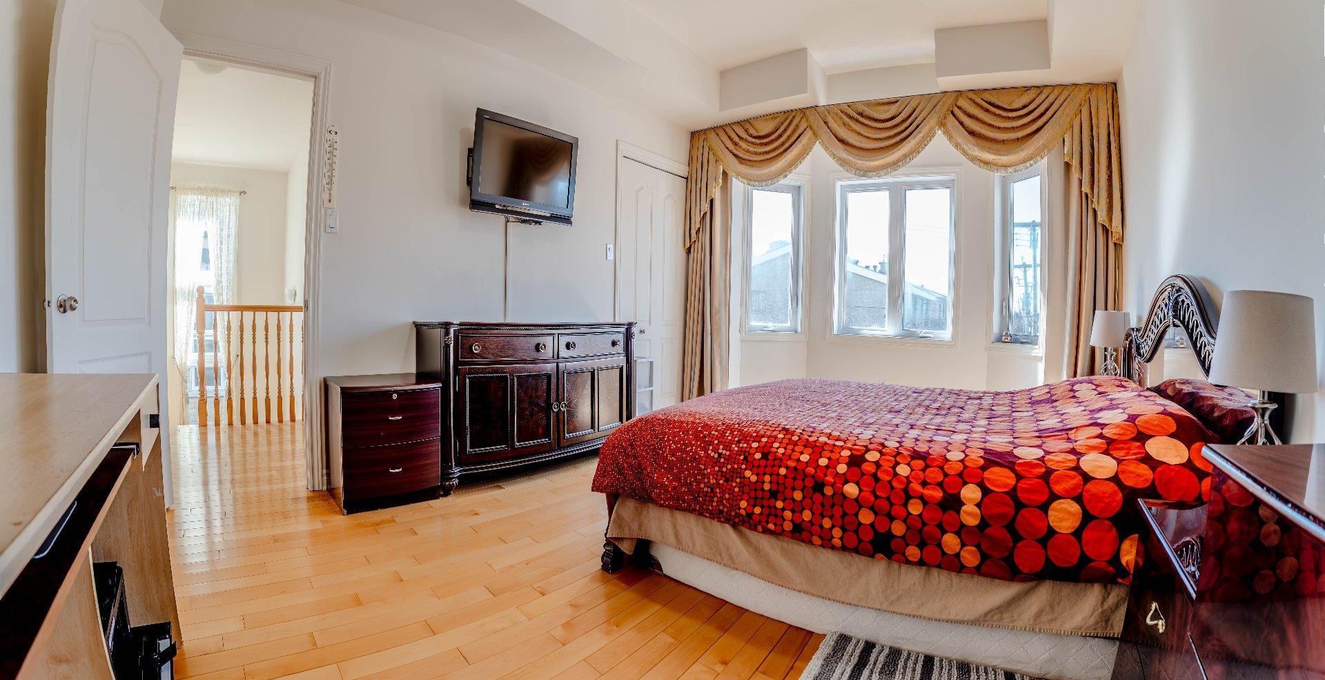 









10019


Rue René-Bauset

,
Montréal (Ahuntsic-Cartierville),




QC
H4N3M4

